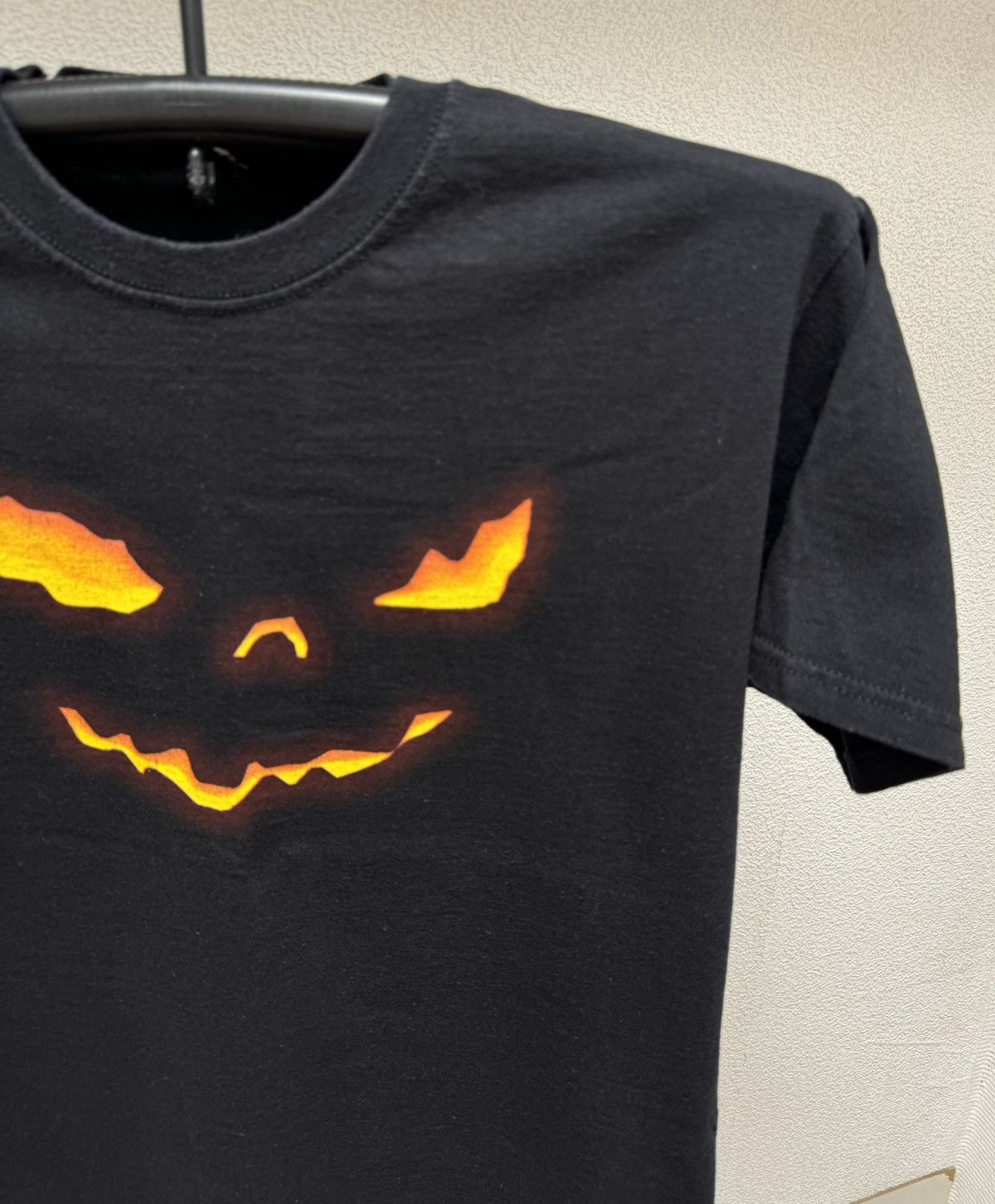 Band Tees Halloween vintage t-shirt L sz Size US L / EU 52-54 / 3 - 4 Thumbnail