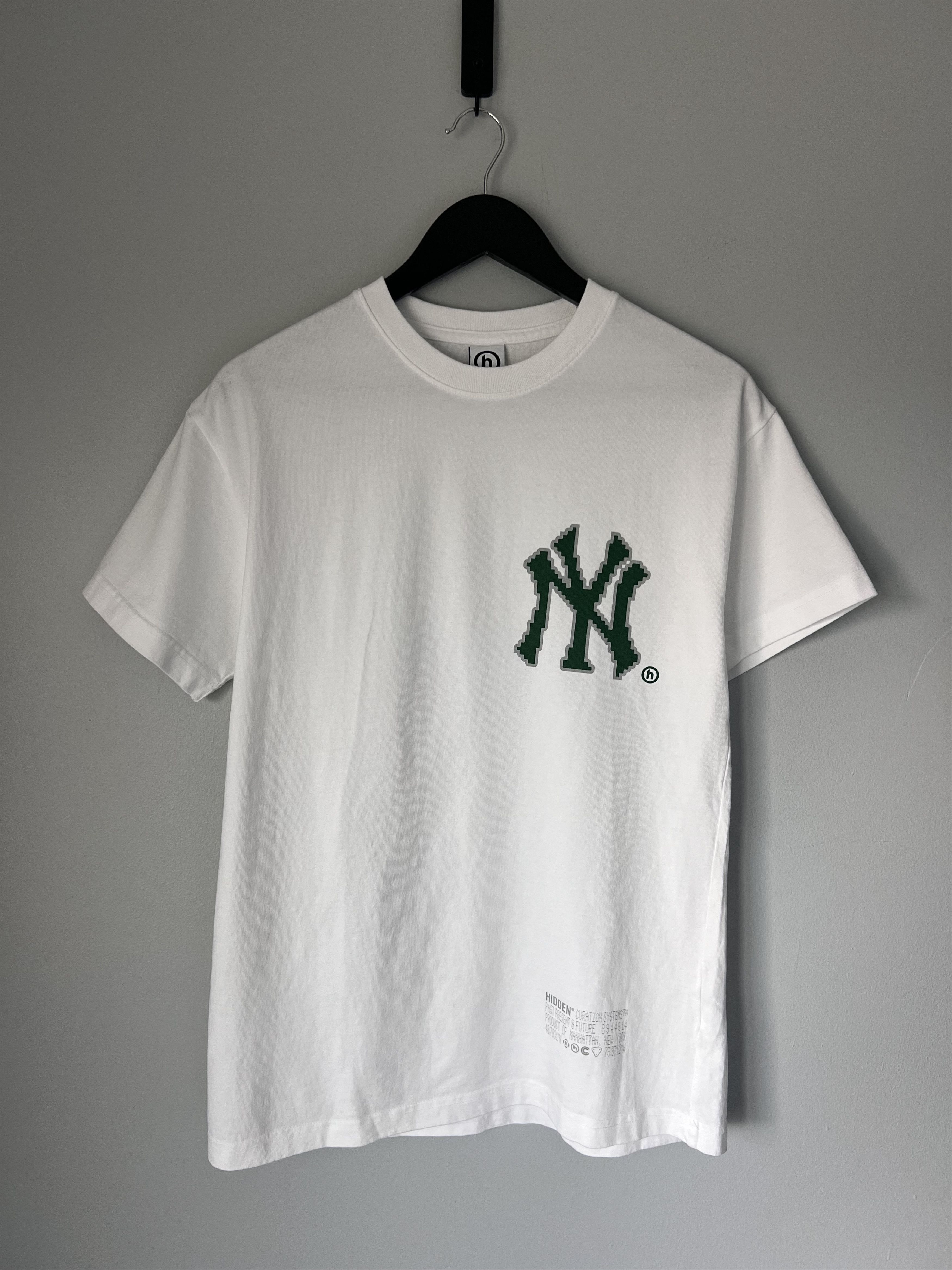 HIDDEN Hidden NY Yankees Pixel Tee in White Size US S / EU 44-46 / 1 - 1 Thumbnail