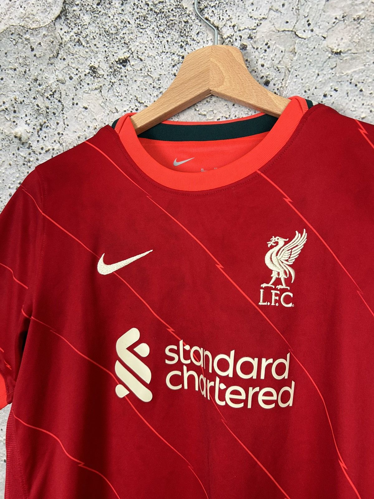 Nike Liverpool FC Nike Soccer Jersey Football Youth Rare Sport Size US S / EU 44-46 / 1 - 3 Thumbnail