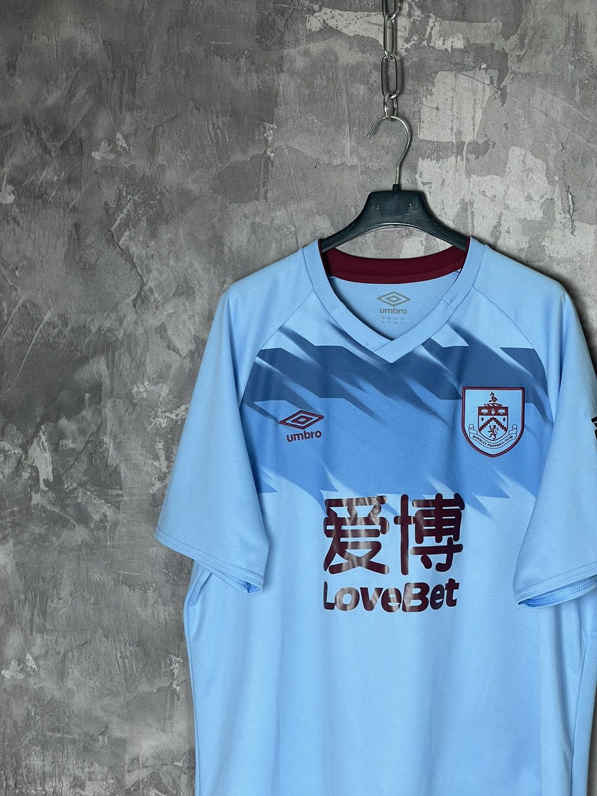 Umbro Umbro Burnley 2019/2020 Away Jersey T-Shirt Size XL Size US XL / EU 56 / 4 - 4 Thumbnail