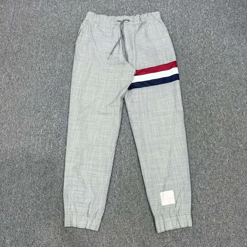Thom Browne Thom Browne Gray Casual Men's Pants 0089 Size US 28 / EU 44 - 1 Thumbnail