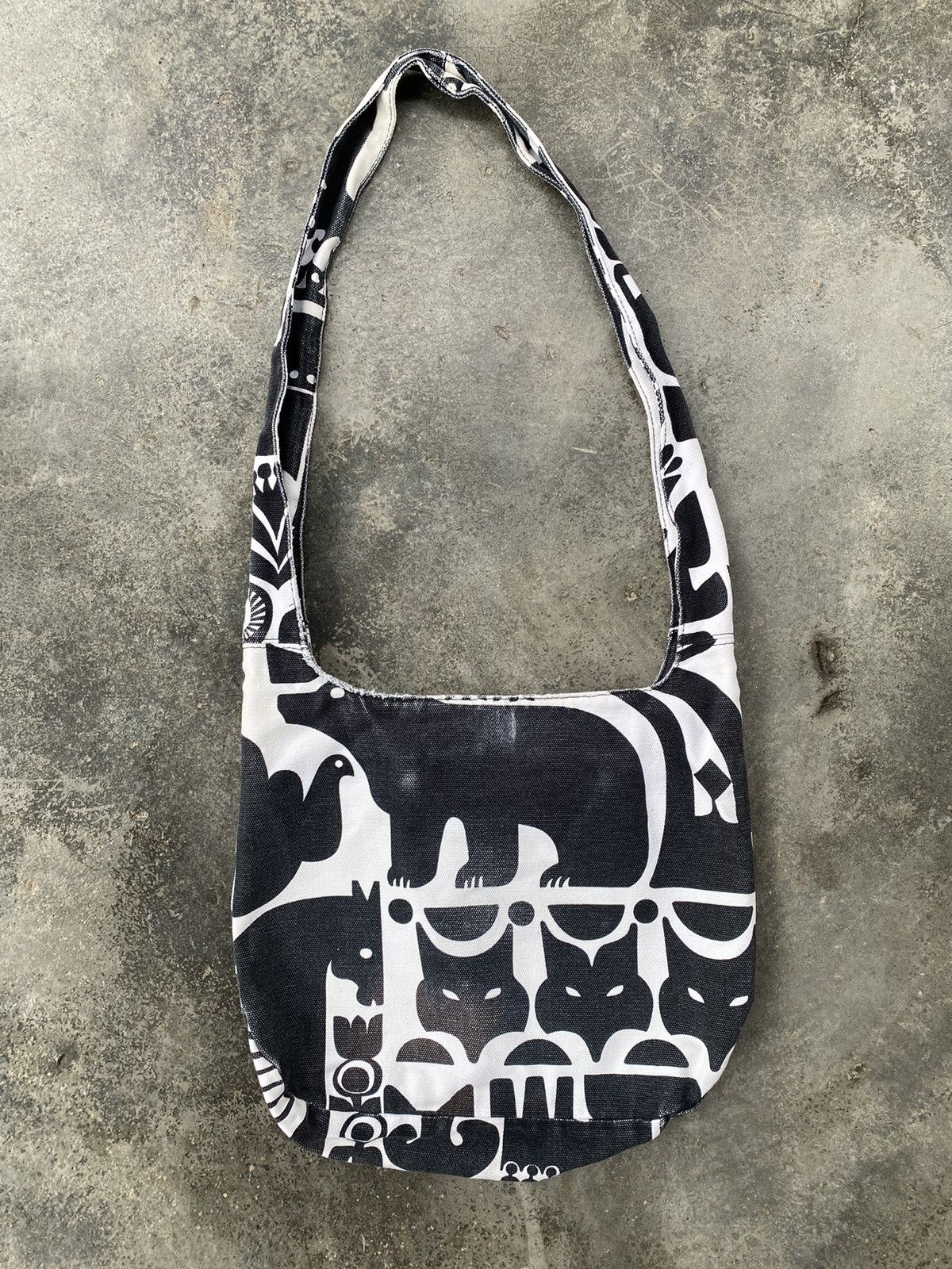 Japanese Brand Vintage Distressed Sun Faded Marimekko Cross Body Bag Size ONE SIZE - 2 Thumbnail