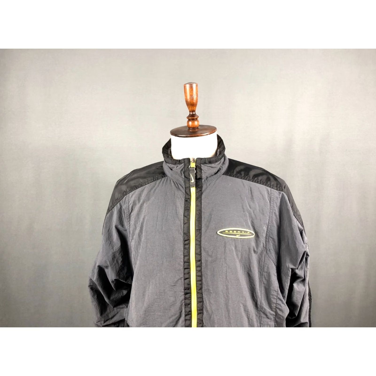 Nike VINTAGE Nike Zoom Air Windbreaker Jacket Nylon Dark Gray Men Size L Size US L / EU 52-54 / 3 - 4 Thumbnail