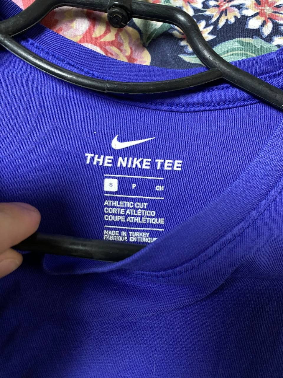 Nike × Vintage Vintage Nike streetwear center logo tee hype tee Size US S / EU 44-46 / 1 - 2 Thumbnail