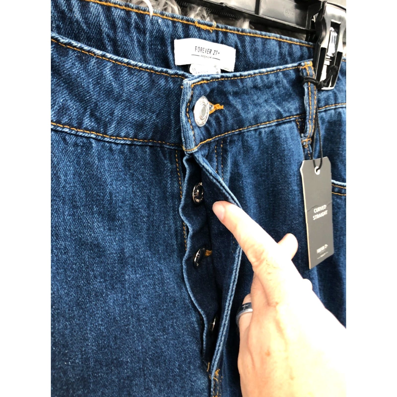 Forever 21 FOREVER 21 Jeans Straight 16 Womens Dark Blue Denim 5-Pocket Regular Waist 36 Inseam 32 in Color Blue Size 38" / US 16 / IT 52 - 5 Thumbnail