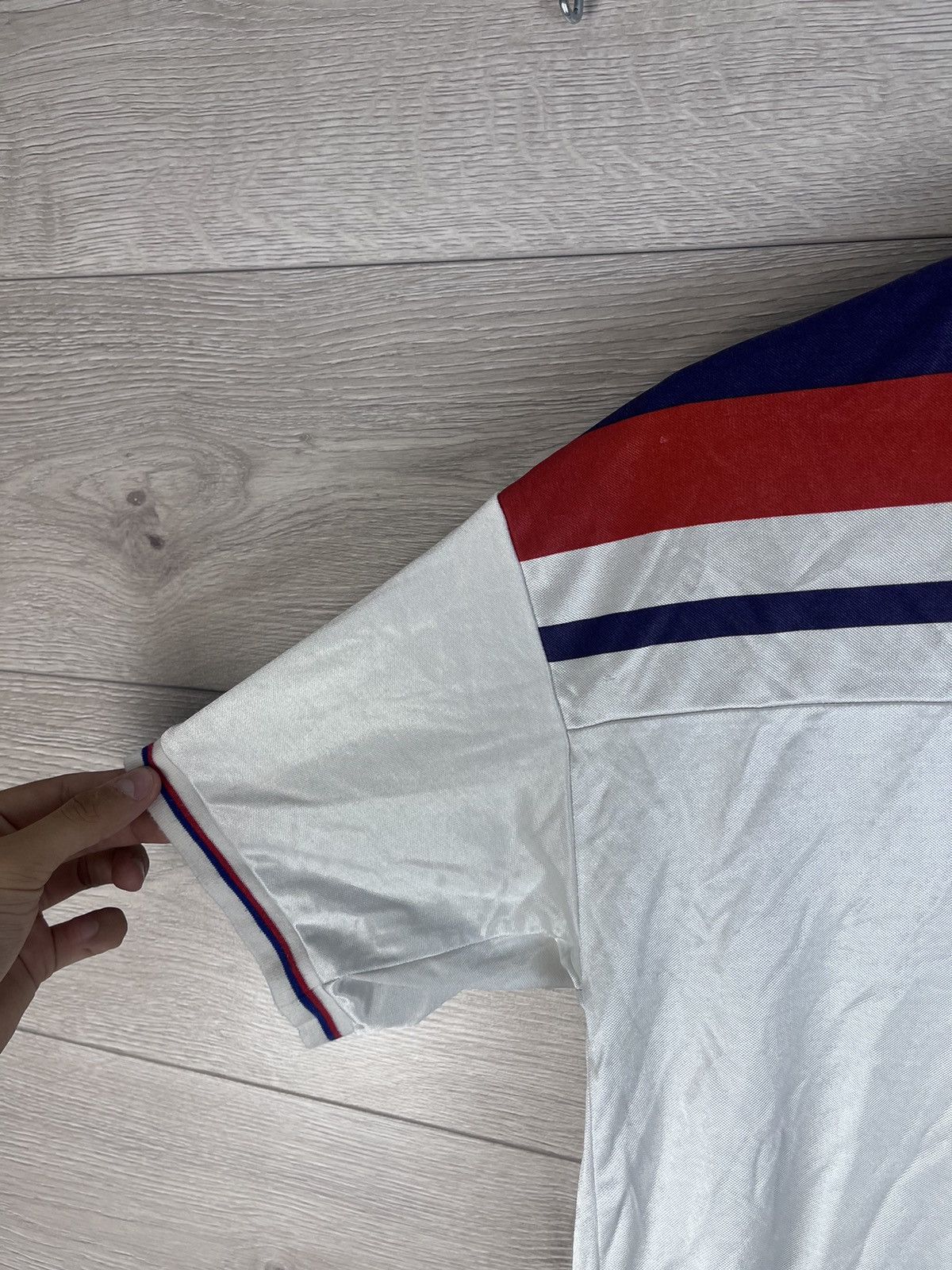 Other Mens soccer jersey Socer Drawe England size M Size US M / EU 48-50 / 2 - 6 Thumbnail