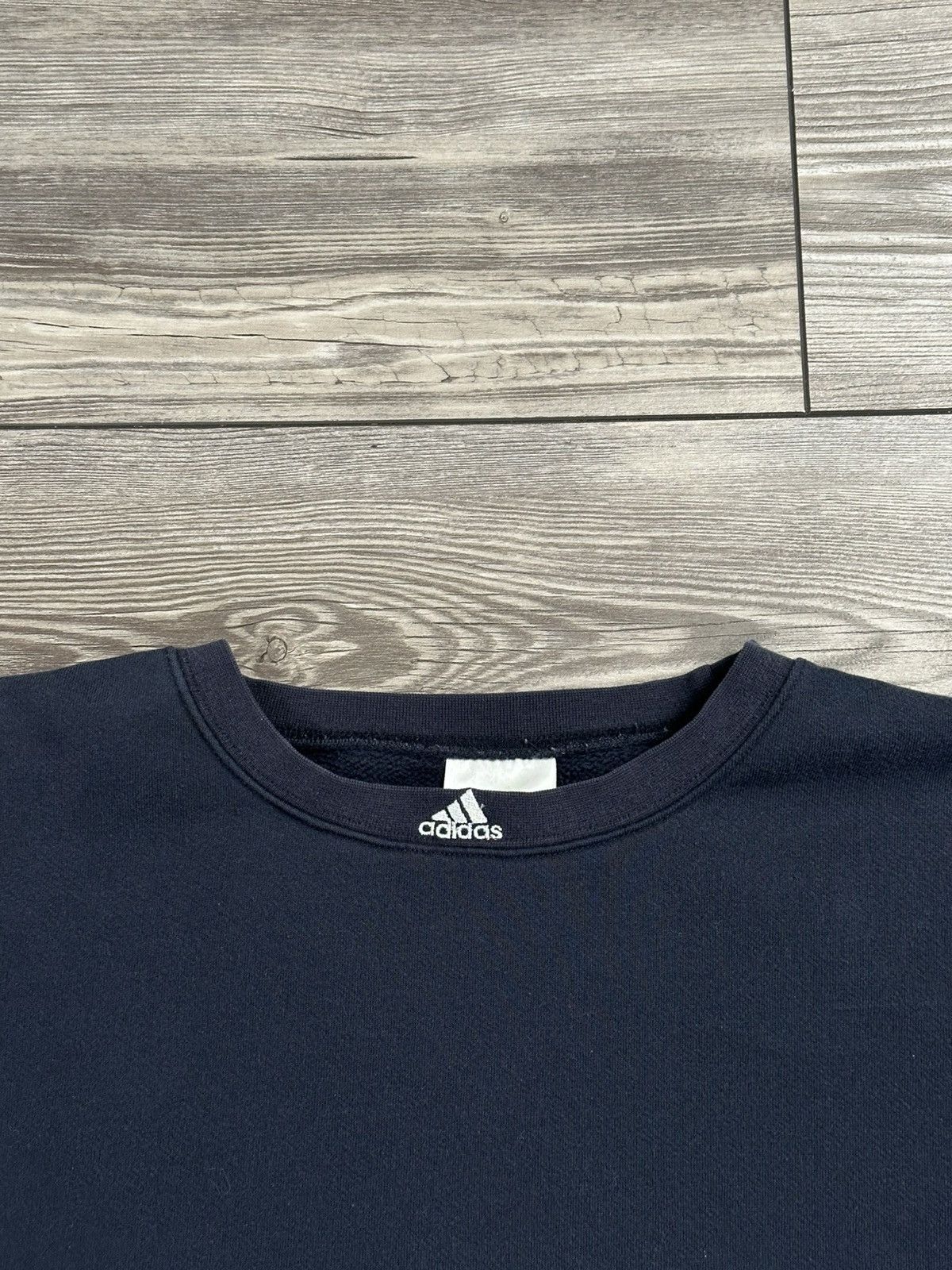 Adidas Adidas Center Logo Crewneck Size US L / EU 52-54 / 3 - 2 Thumbnail