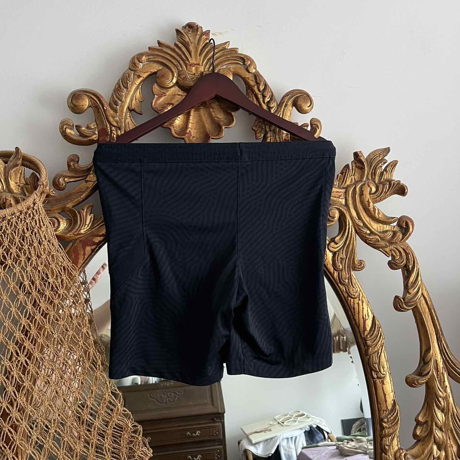 Nike Nike PSG Paris shorts Soccer size S Size US 32 / EU 48 - 2 Thumbnail