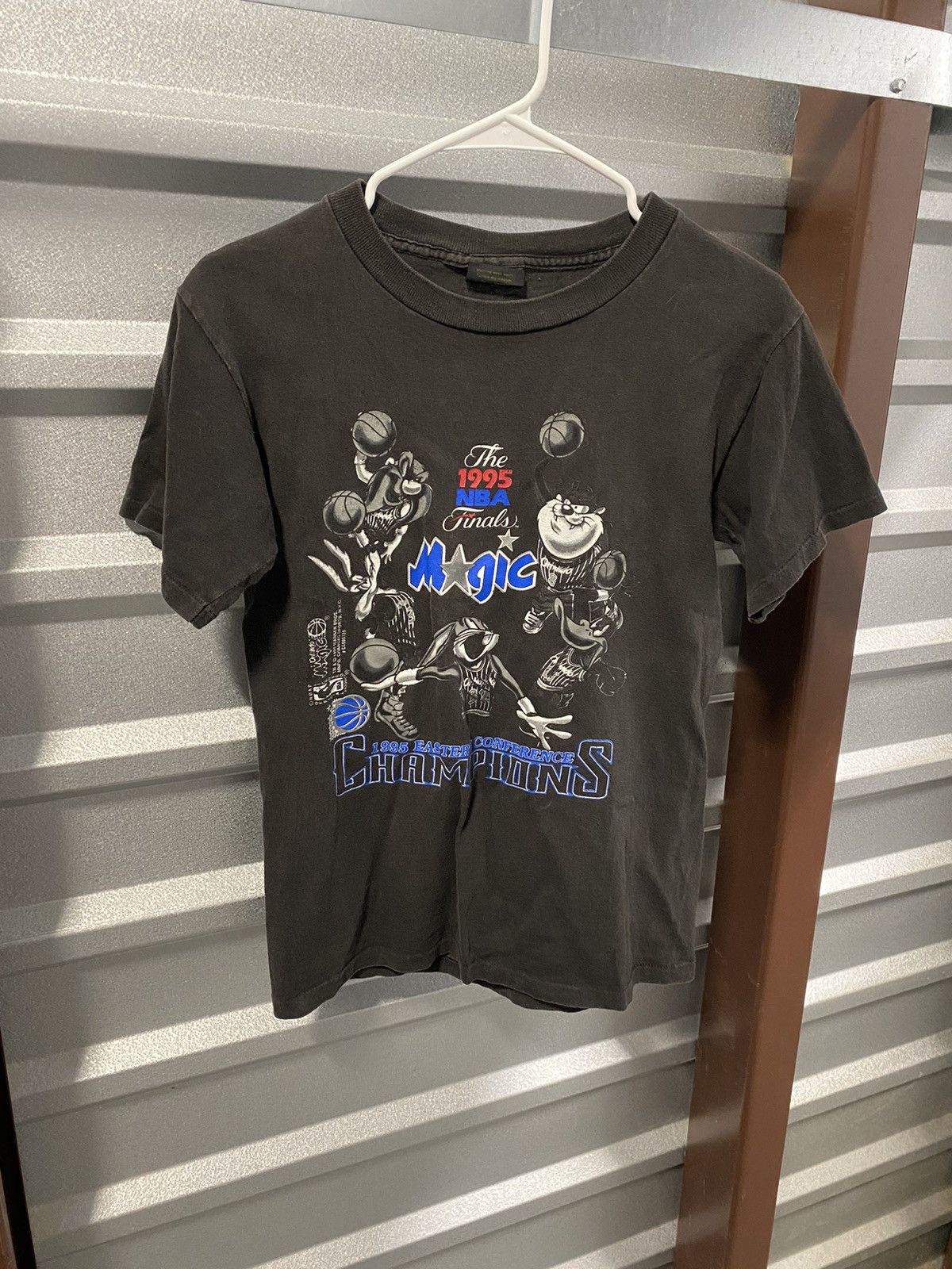 Changes × NBA × Vintage 1995 Youth Orlando Magic Looney Tunes Shirt Size US M / EU 48-50 / 2 - 1 Thumbnail