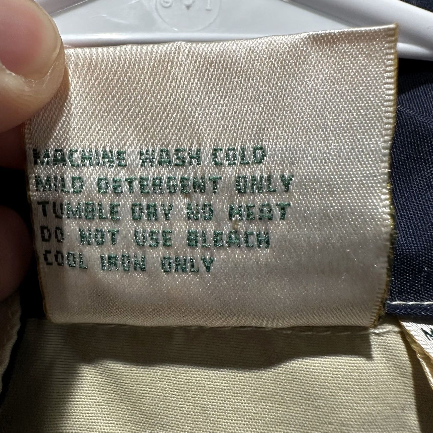 Vintage VINTAGE L.L. Bean Jacket Mens M Beige Windbreaker Hooded Full Zip 90s Windproof, All Seasons, Hiking, 90s, Regular Mens, Beige Jacket Size US M / EU 48-50 / 2 - 6 Thumbnail