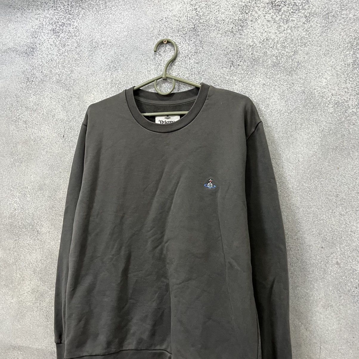 Vivienne Westwood Vintage Vivienne Westwood Sweatshirt Orb Logo Basic Pullover Size US M / EU 48-50 / 2 - 2 Thumbnail