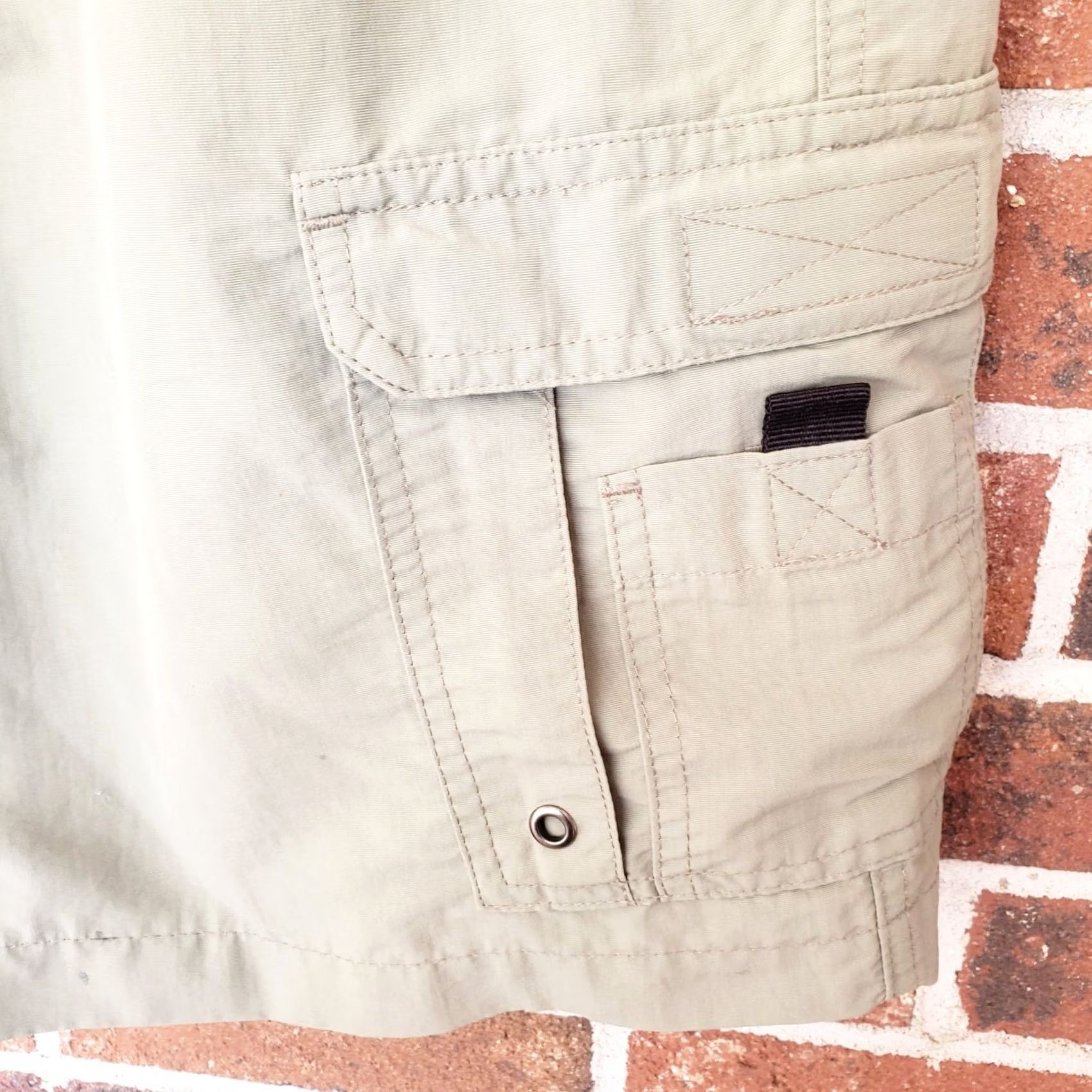 Vintage VINTAGE World Wide Sportsman Cargo Shorts Men 38x9 Green Nylon Lightweight Cargo Pocket Pockets Elastic Waist Button Front Casual Outdoor 90s Style Size US 38 / EU 54 - 5 Thumbnail