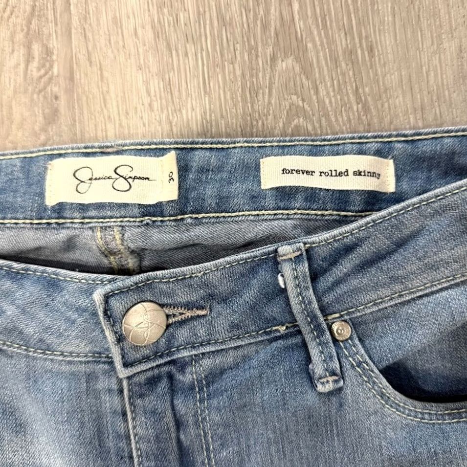 Jessica Simpson Jessica Simpson Forever Jeans Women’s 30 Light Blue Denim Capri 5-Pocket Stretch Mid Rise Jeans Size 30" / US 8 / IT 44 - 2 Thumbnail