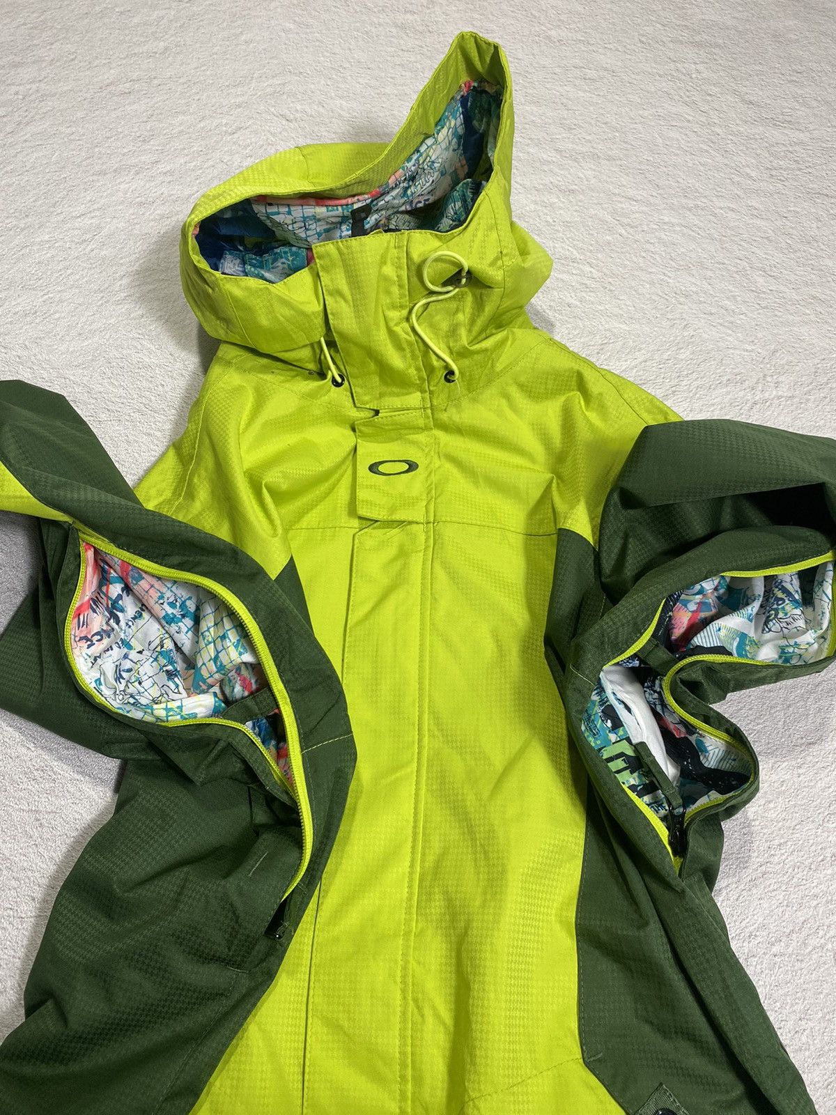 Oakley rare oakley thinsulate green ski snowboard jacket Size US L / EU 52-54 / 3 - 5 Thumbnail
