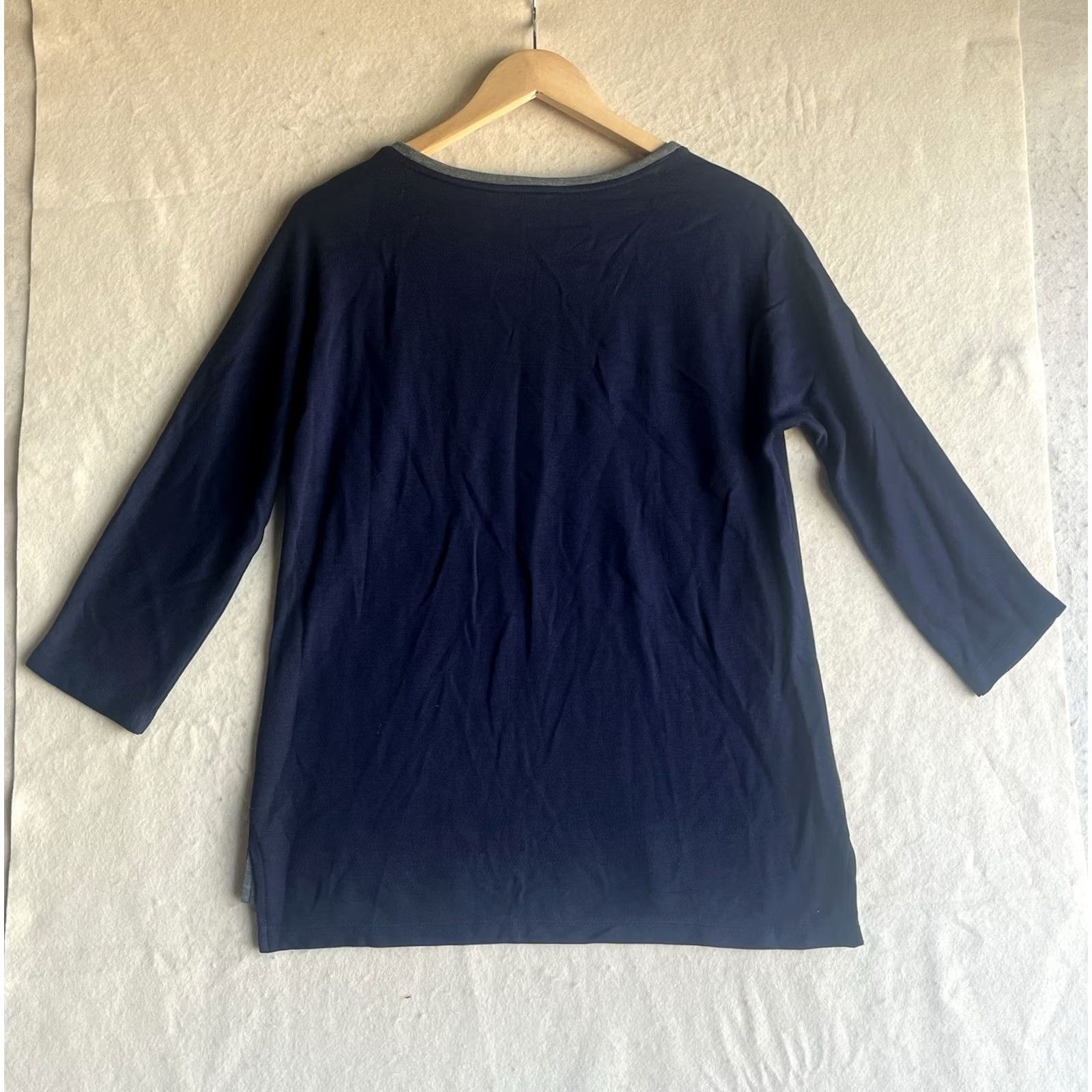 Talbots Talbots Sweater Womens Small Blue Gray Round Neck Long Sleeve Pullover Rayon Nylon Solid Colorful Two Color Accent Size S / US 4 / IT 40 - 2 Thumbnail