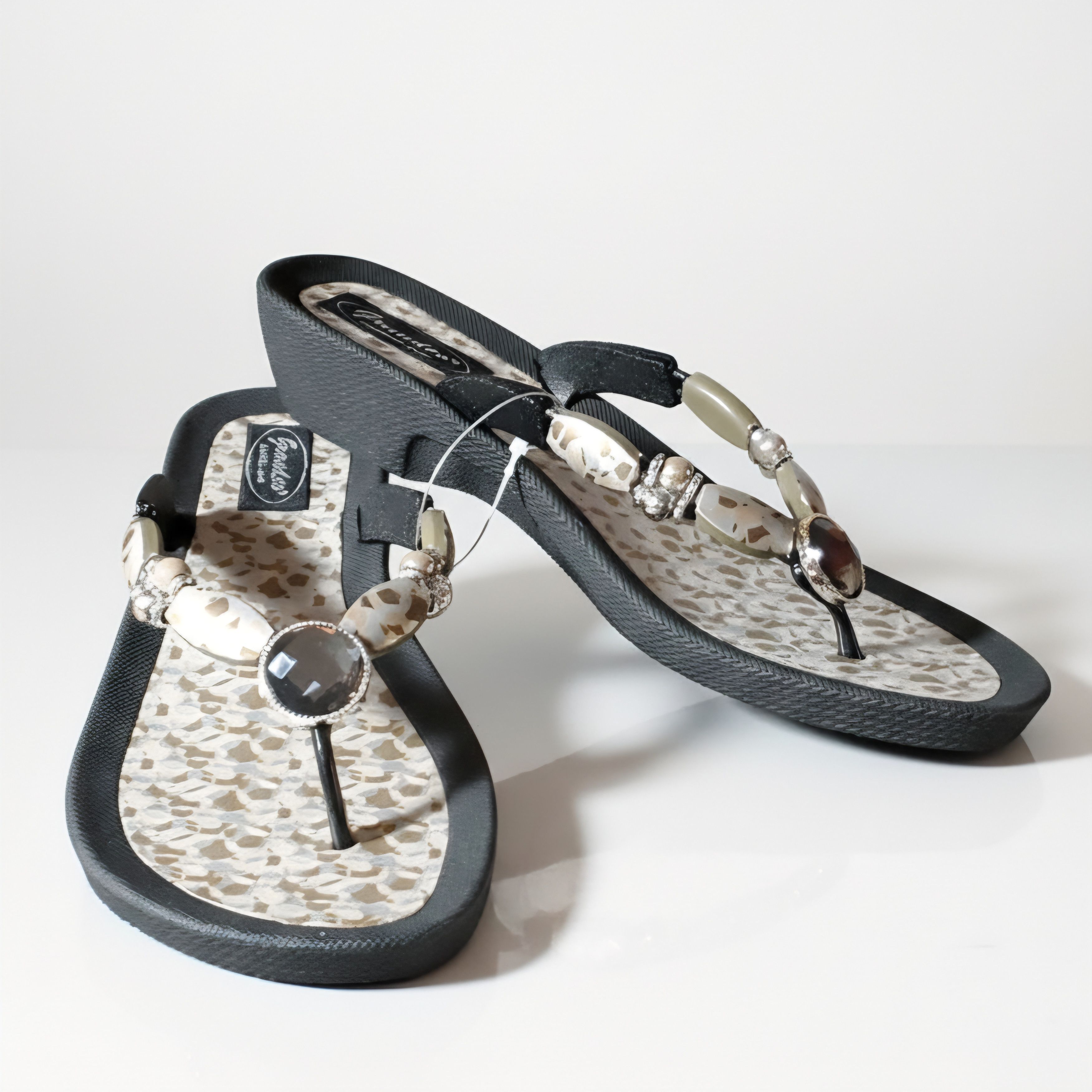 Other Grandco Size 7 NEW Sandal Lightweight Flip Flops Copper Blac Size US 7 / IT 37 - 1 Thumbnail