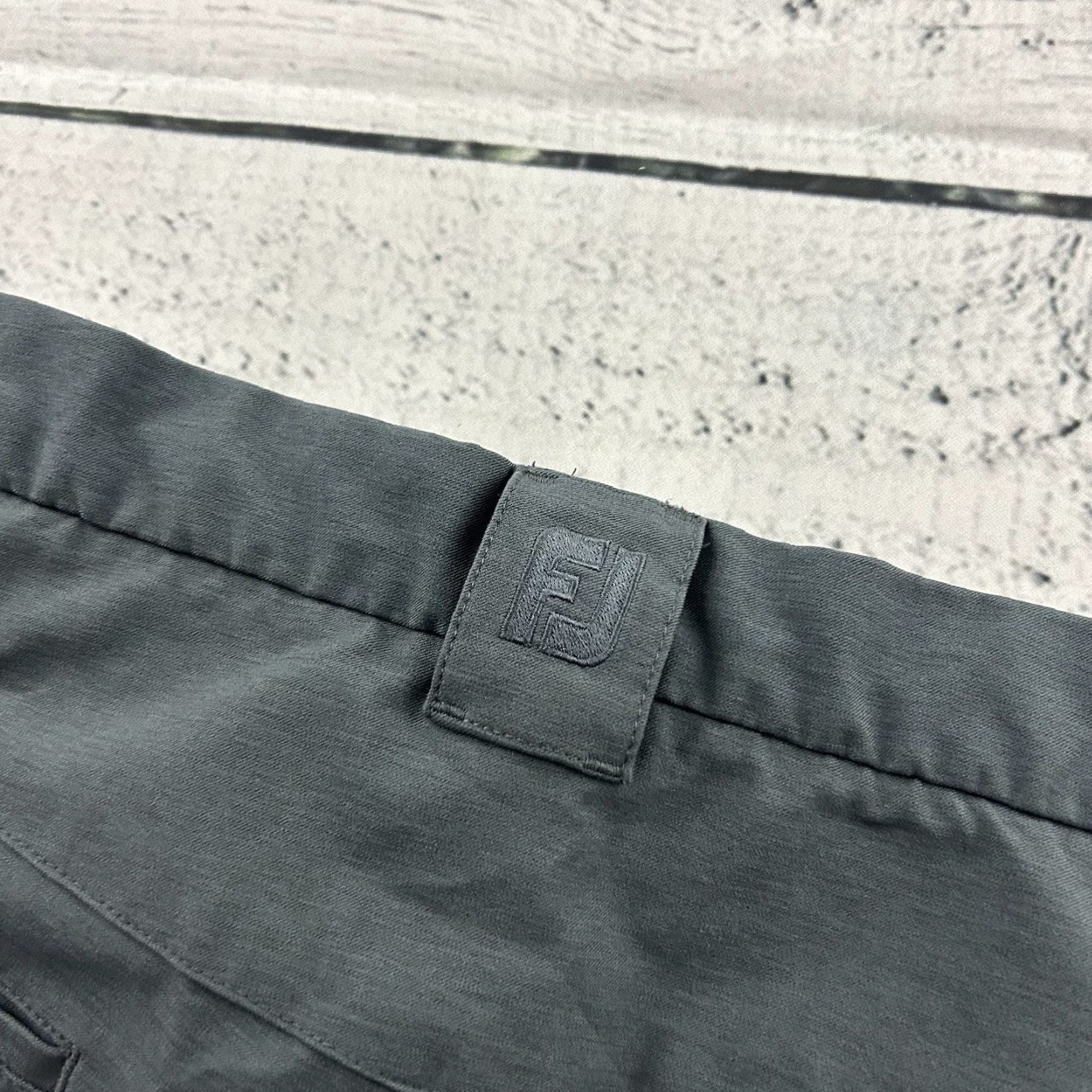 Footjoy FootJoy Pants Men 36x34 Gray Poly Spandex Chino Regular Inseam 34 Men’s Pants Gray FootJoy Size US 36 / EU 52 - 5 Thumbnail
