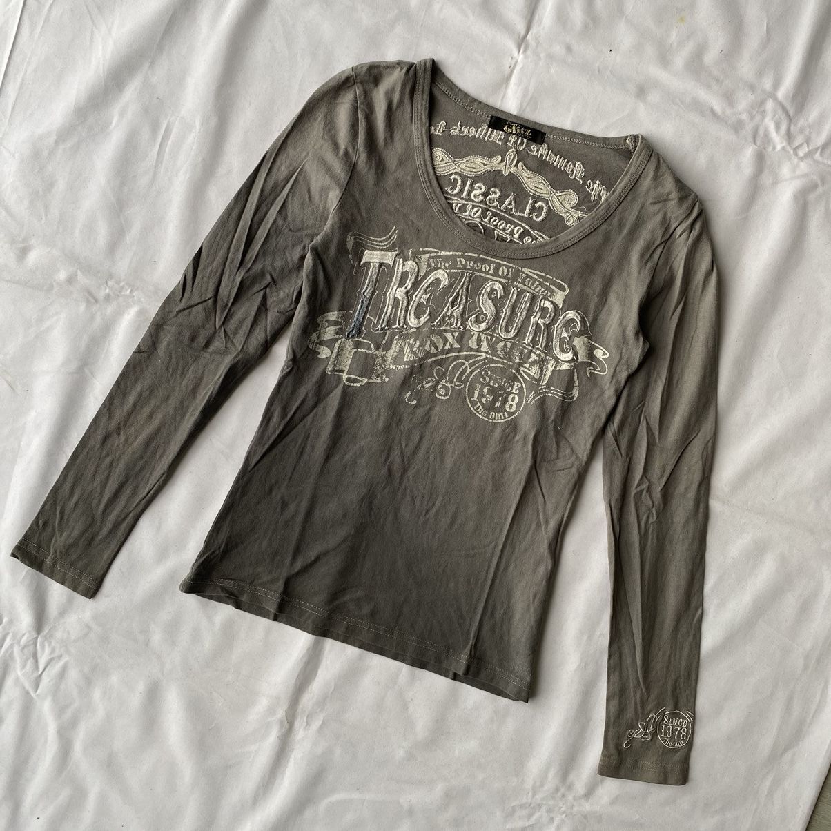 Beauty Beast × If Six Was Nine × Le Grande Bleu (L.G.B.) Japanese Treasure Motorcycle Rally by Glitz Long Sleeve Size US M / EU 48-50 / 2 - 5 Thumbnail