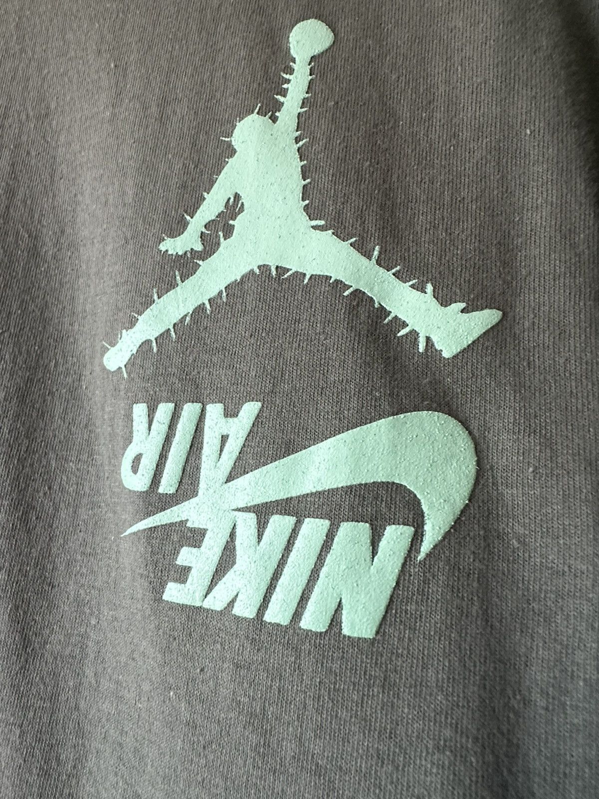 Jordan Brand × Travis Scott Travis Scott x Jordan Size US L / EU 52-54 / 3 - 3 Thumbnail