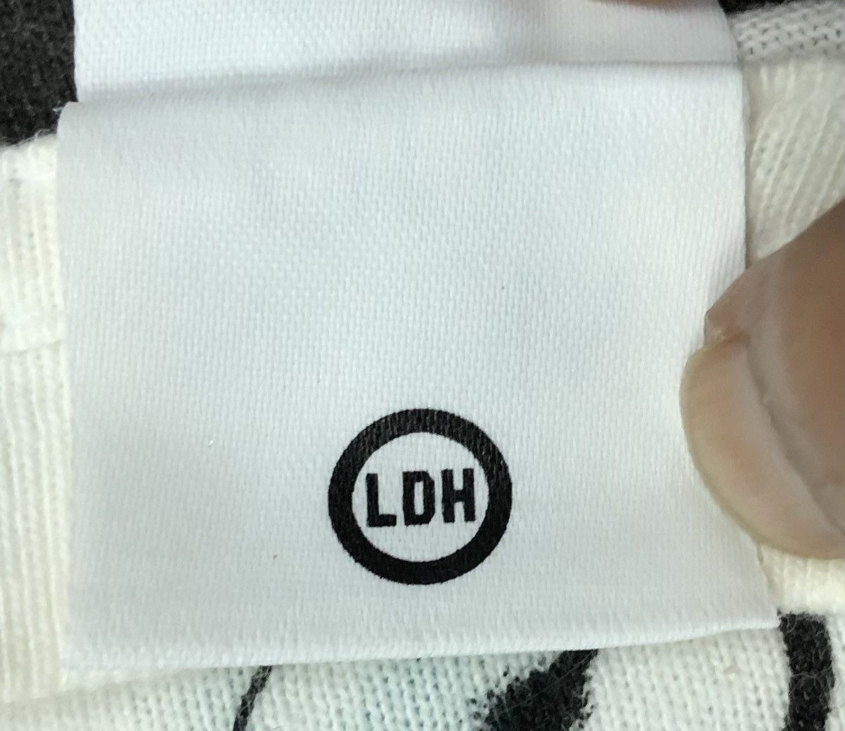 Band Tees Full Moon Hiroomi Tosaka Live Tour 2018 T-Shirt Size US M / EU 48-50 / 2 - 9 Thumbnail