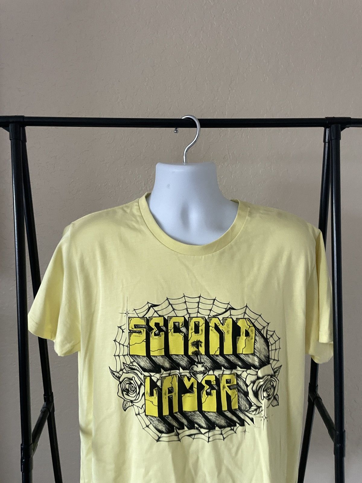 Second/Layer Roses, Hearts Spider Webs Graphic tee Size US XL / EU 56 / 4 - 2 Thumbnail