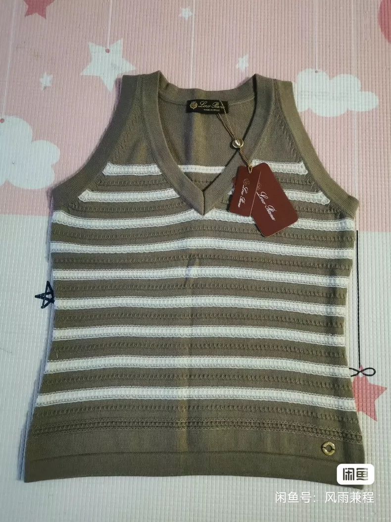 Loewe LOEWE Female 36 size cashmere vest Size XS / US 0-2 / IT 36-38 - 1 Thumbnail