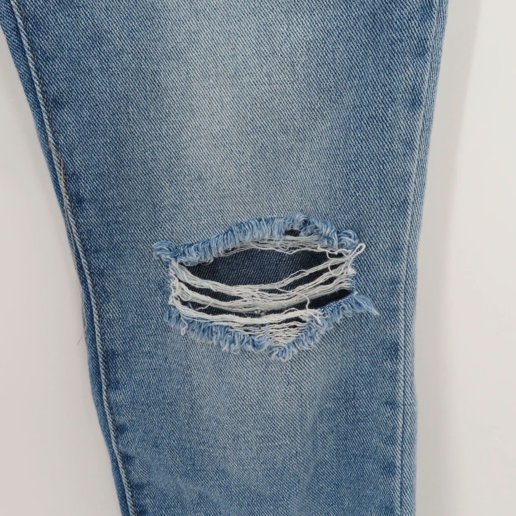 Vintage Time and Tru Jeans Women 6 High Rise Distressed Raw Hem Whiskered Blue Denim NEW Size 28" / US 6 / IT 42 - 4 Thumbnail