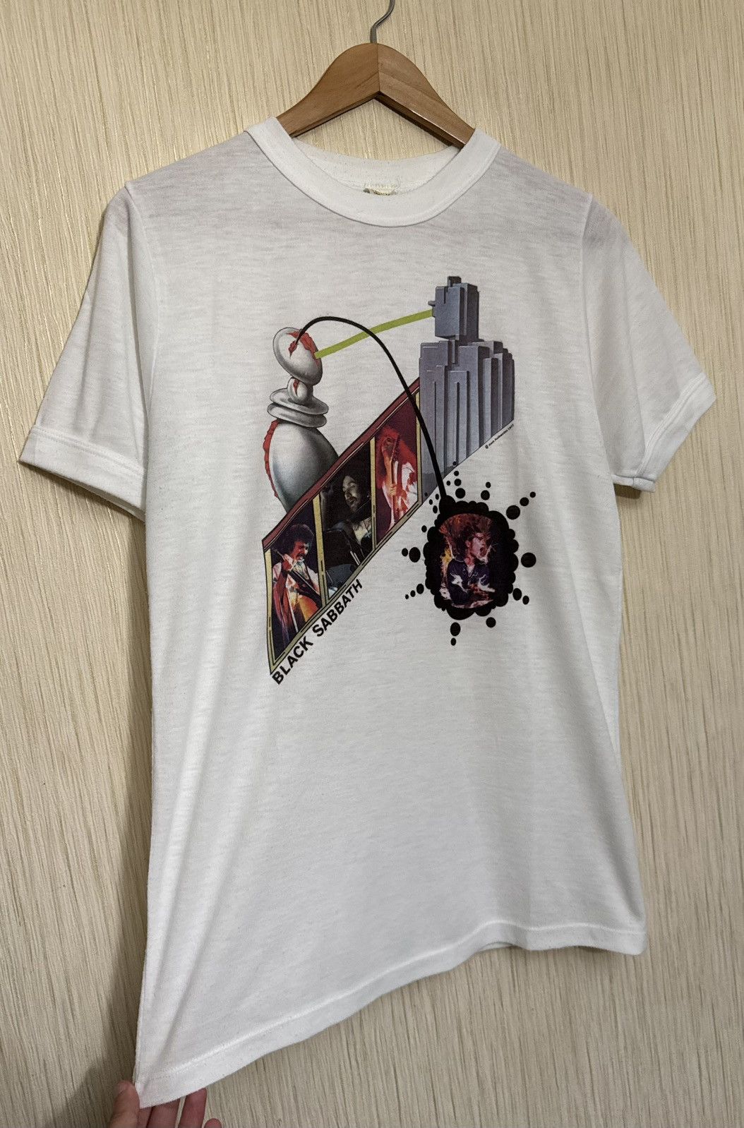 Vintage Vintage Ozzy Osbourne RARE 1977 Tour Black Sabbath T Shirt Size US M / EU 48-50 / 2 - 12 Thumbnail