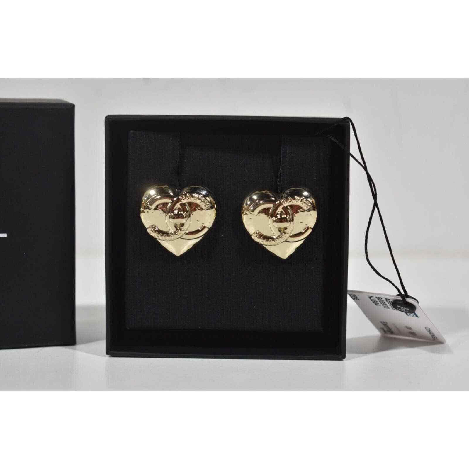 Chanel Chanel Gold Heart Turnlock Dangle Drop Statement Earring Size ONE SIZE - 5 Thumbnail