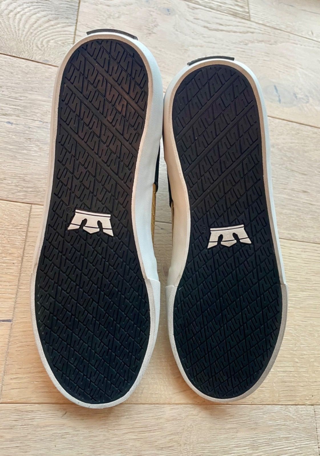 Supra NEW SUPRA Pilot Hightop SAMPLE. Size 8UK/9US/42,5EUR Size US 9 / EU 42 - 6 Thumbnail