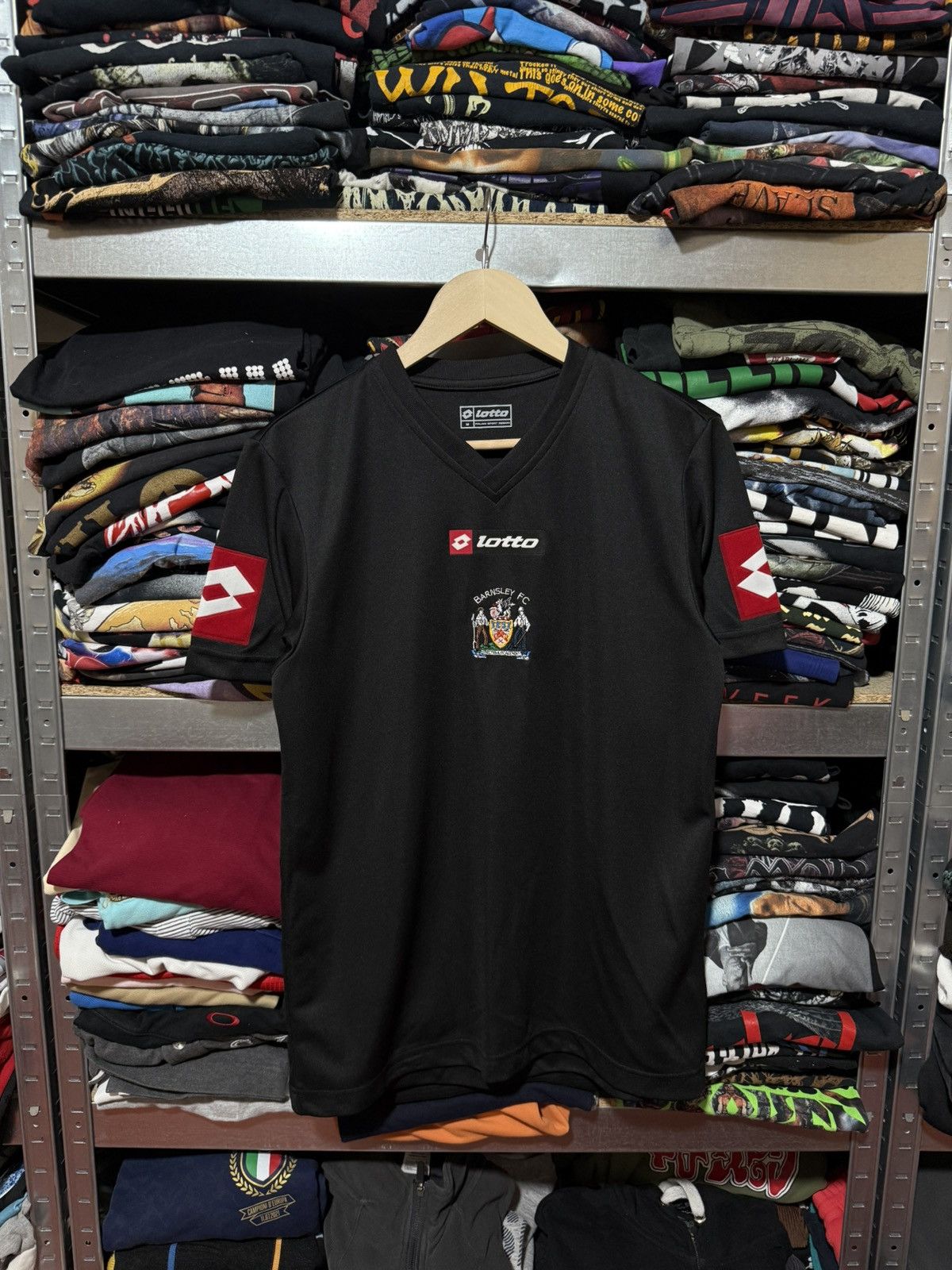 Lotto Sport × Vintage Vintage Lotto Barnsley 2008 2009 Training Soccer Jersey Size US M / EU 48-50 / 2 - 1 Thumbnail