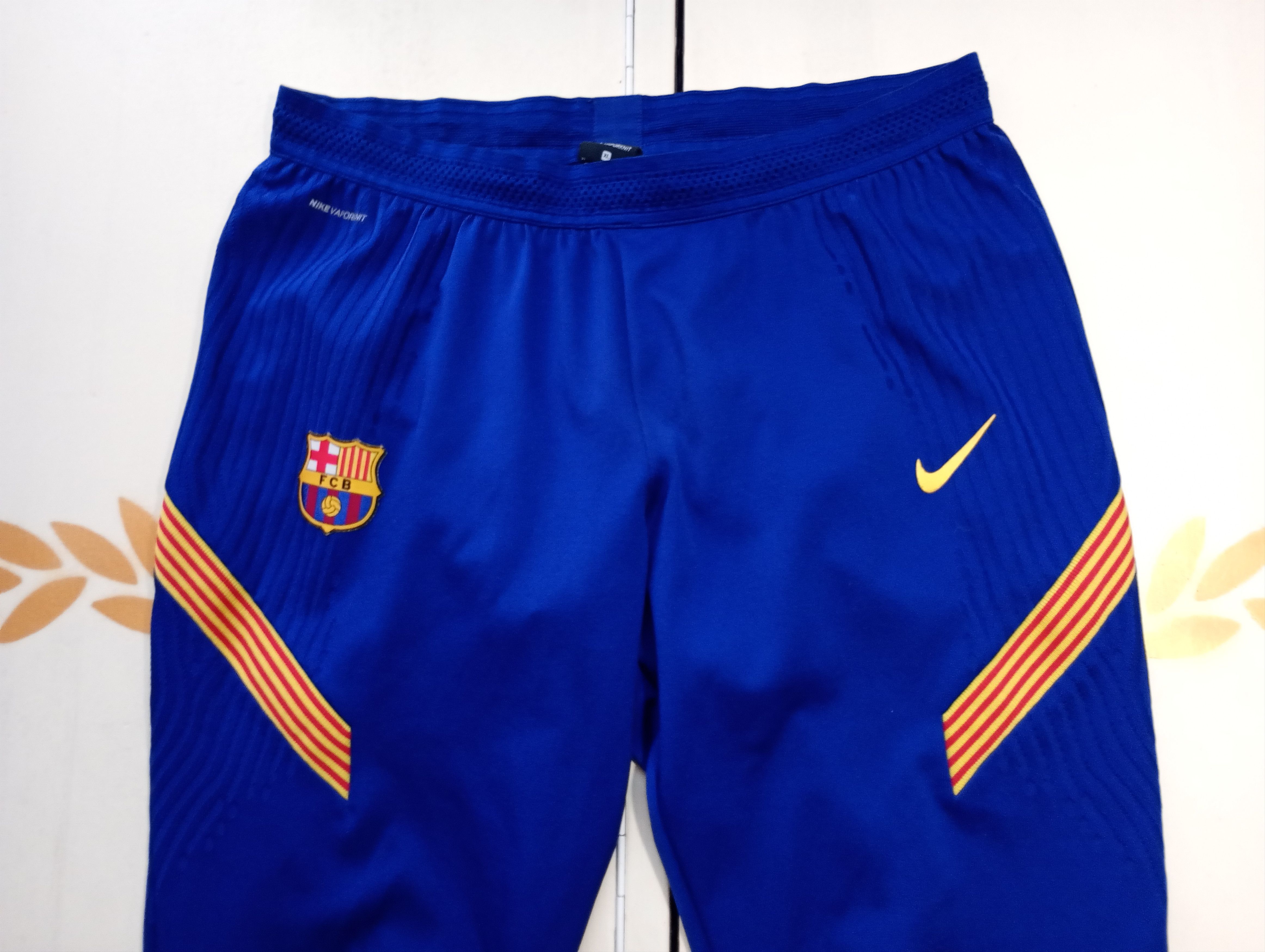Nike Nike Vaporknit Barcelona FC Pants 2020-2021 Size US 36 / EU 52 - 5 Thumbnail