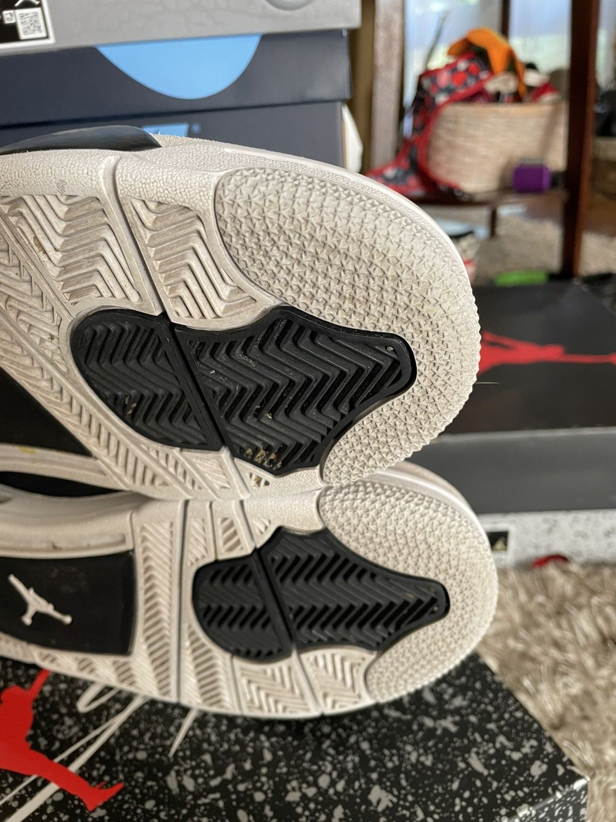 Jordan Brand Jordan 4 Military Black Size US 9 / EU 42 - 9 Thumbnail