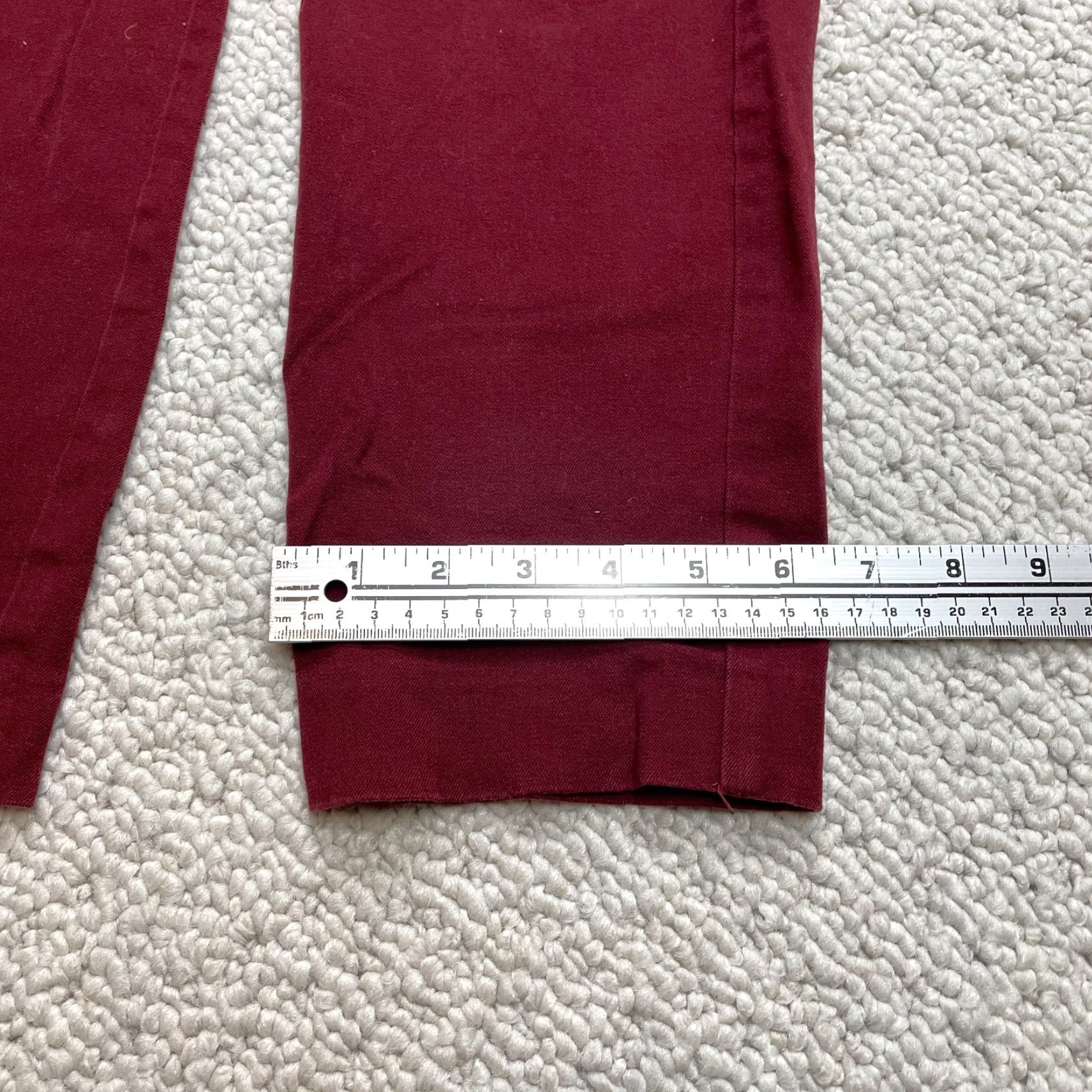 Old Navy Old Navy Pants Womens 10 Chino Lounge Pants Slacks 31x26 Ankle Red Wine Daisy Pattern Solid Casual Womens Size 24" / US 00 / IT 34 - 3 Thumbnail