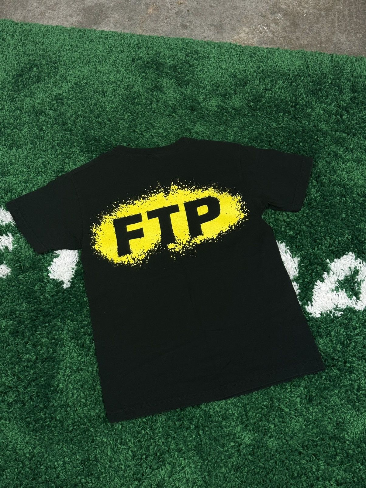 Fuck The Population Fuck The Population Splatter Yellow Black Paint Logo Tee FTP Size US S / EU 44-46 / 1 - 1 Thumbnail