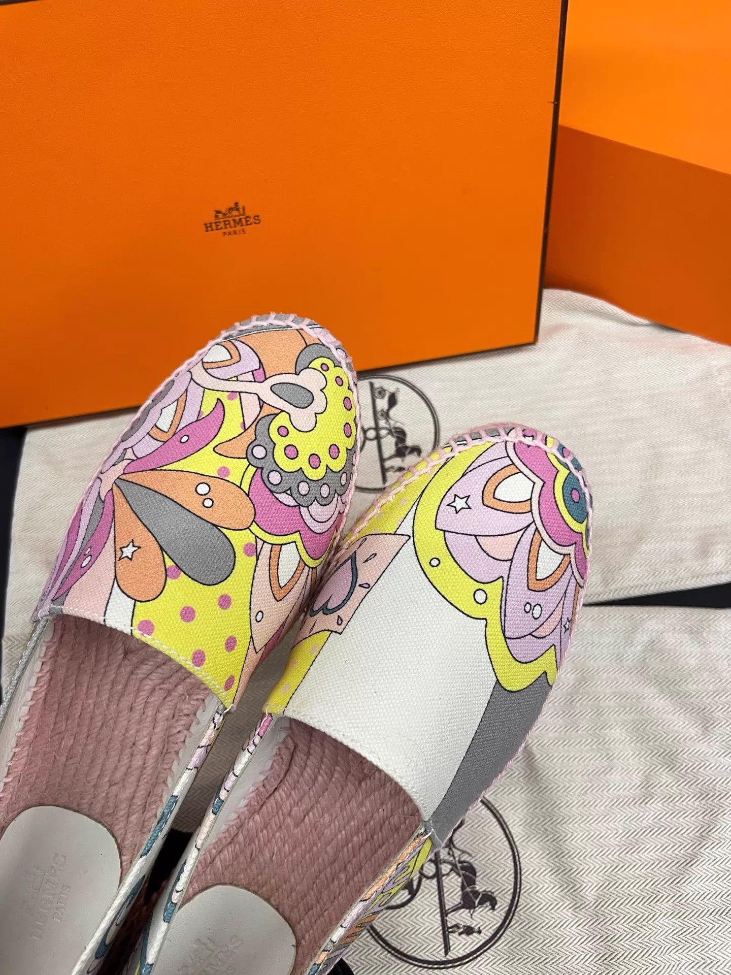 Hermes Hermes Canvas Fisherman Shoes Colorful Pastel Pink 36 Size US 5.5 / IT 35.5 - 5 Thumbnail