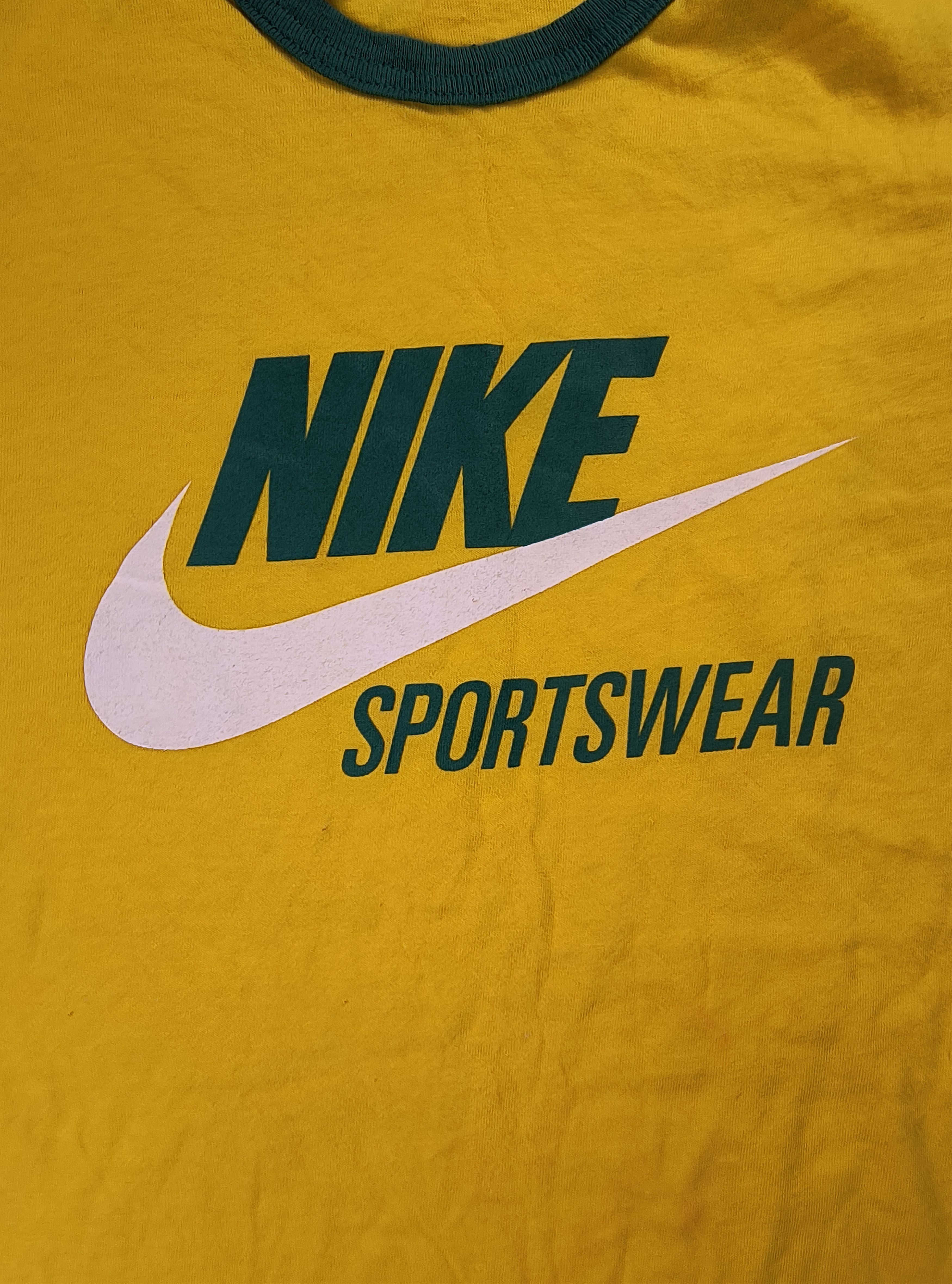 Nike Vintage Y2K Nike Sportwear Tee Size US M / EU 48-50 / 2 - 1 Thumbnail
