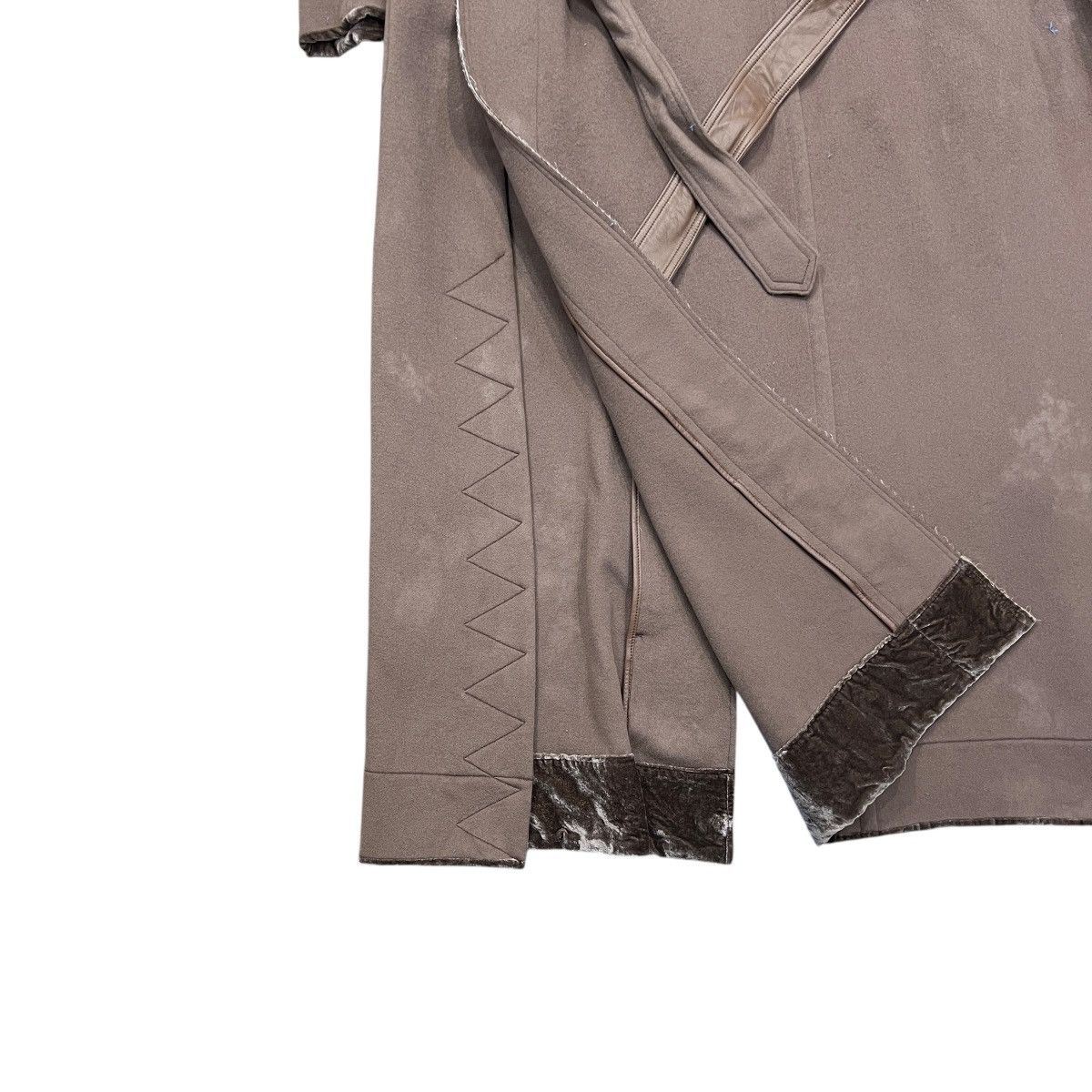 Takahiromiyashita The Soloist. TAKAHIROMIYASHITA The Soloist. Cashmere Taupe Wrapping Coat Size US S / EU 44-46 / 1 - 13 Thumbnail