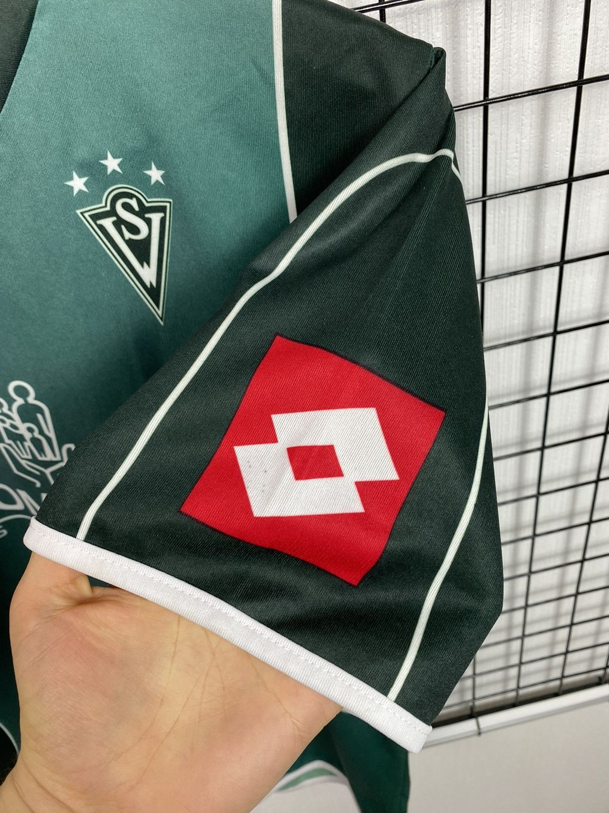 Lotto Sport Rare Santiago Wanderers Lotto 2005 soccer jersey camiseta Size US S / EU 44-46 / 1 - 13 Thumbnail