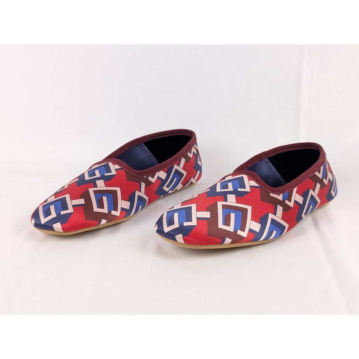 Gucci o1rshd1 Silk Printed Loafers in Multicolor Size US 6 / IT 36 - 10 Thumbnail
