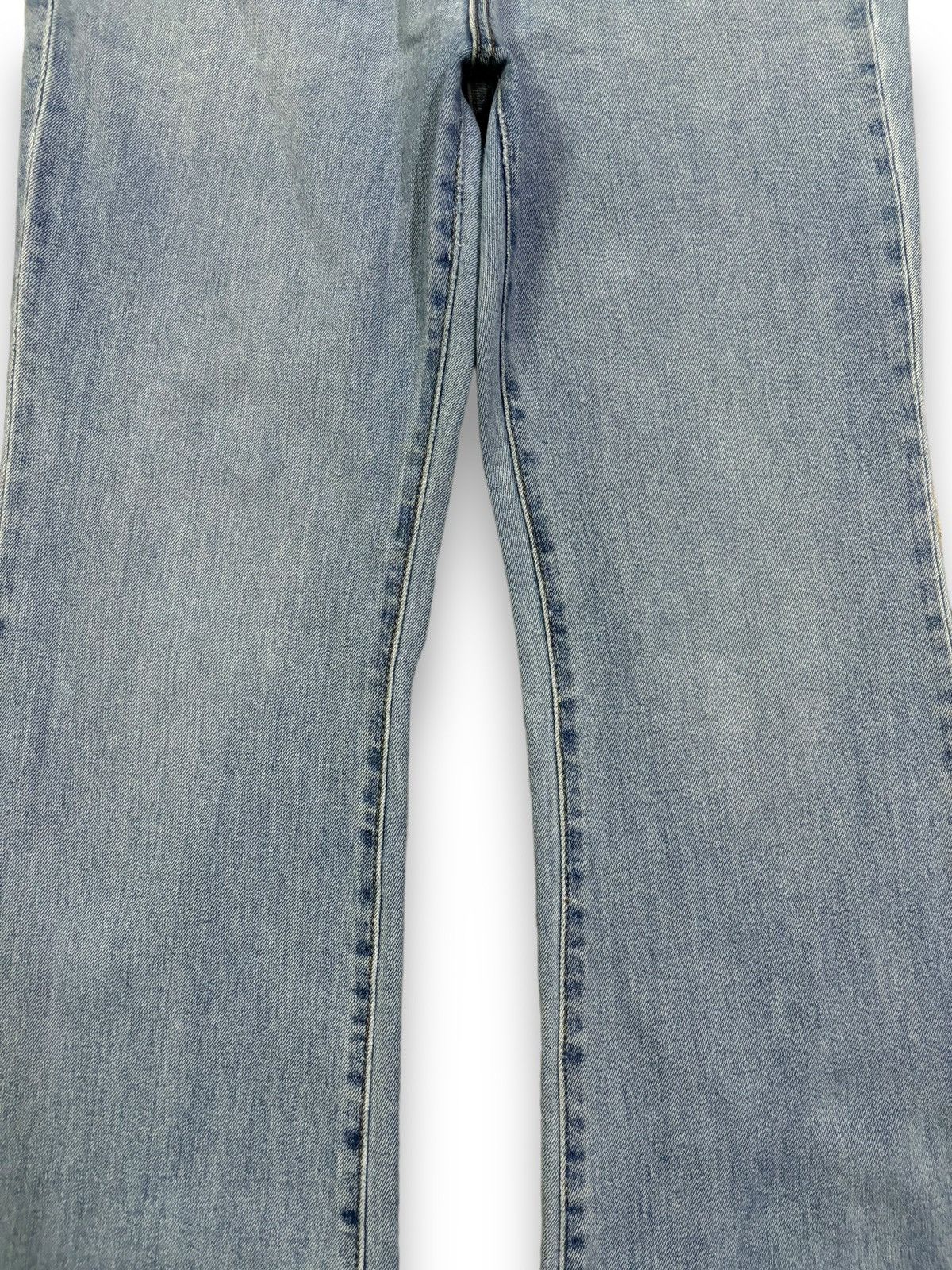 GU × Undercover Japanese Brand GU Blue Washed Flare Bell Bottom Jeans Size US 28 / EU 44 - 6 Thumbnail