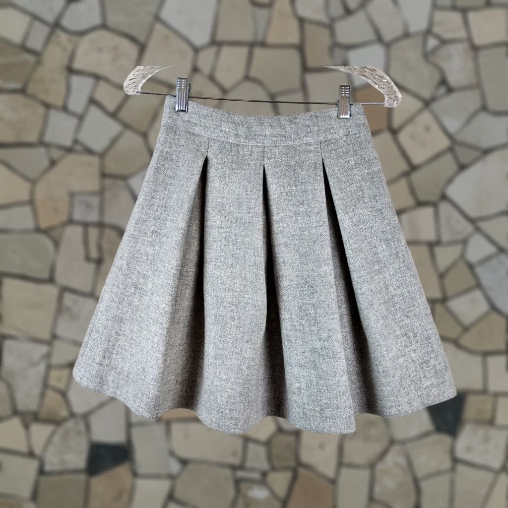 Miu Miu Miu Miu Skirt Mini 36 Women Wool Pleated Gray Short 100% Wool Womens Size 25" / US 0 / IT 36 - 1 Thumbnail