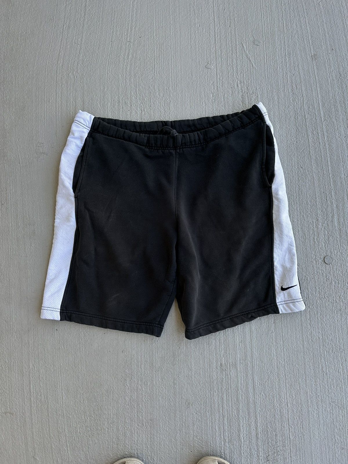Other Vintage Nike Shorts Size US 32 / EU 48 - 1 Thumbnail