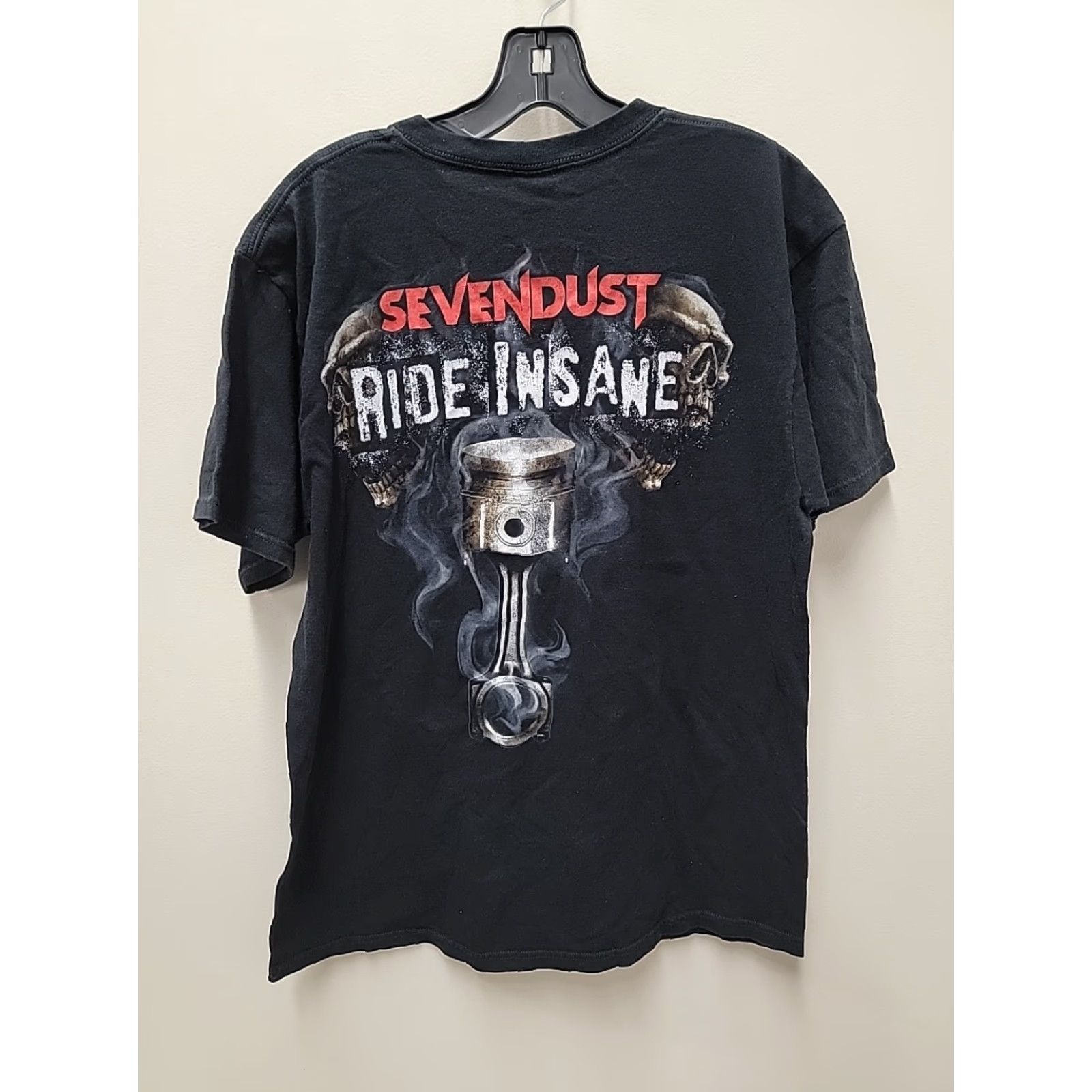 Anvil VINTAGE Anvil Sevendust Band Tour Shirt Crew Neck Short Sleeve L Black Graphic Print Men Music Shirt 1990s Size US L / EU 52-54 / 3 - 3 Thumbnail