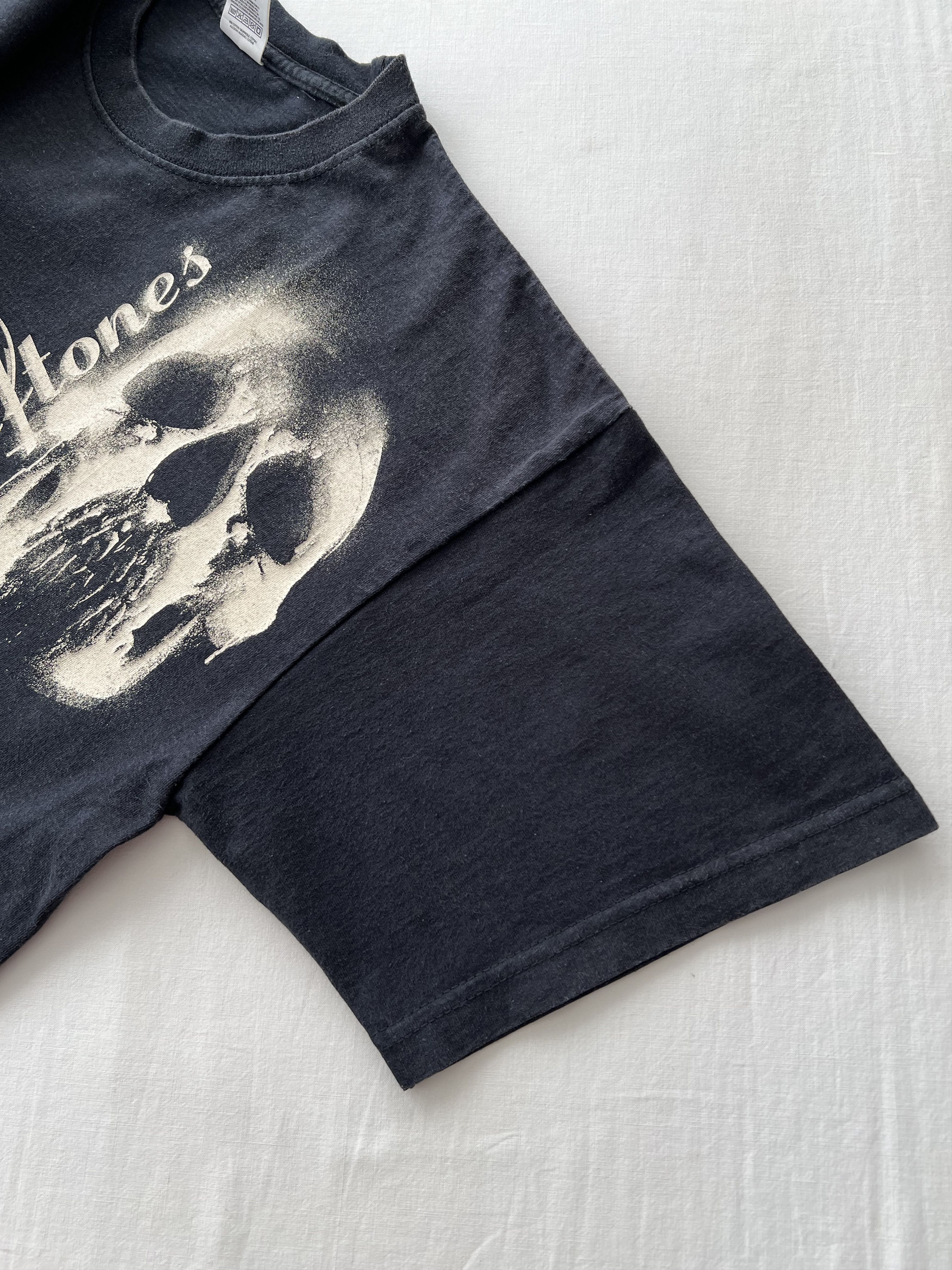 Band Tees Vintage 2000s Deftones Skull Metal Band Y2k Black T-shirt Size US L / EU 52-54 / 3 - 12 Thumbnail