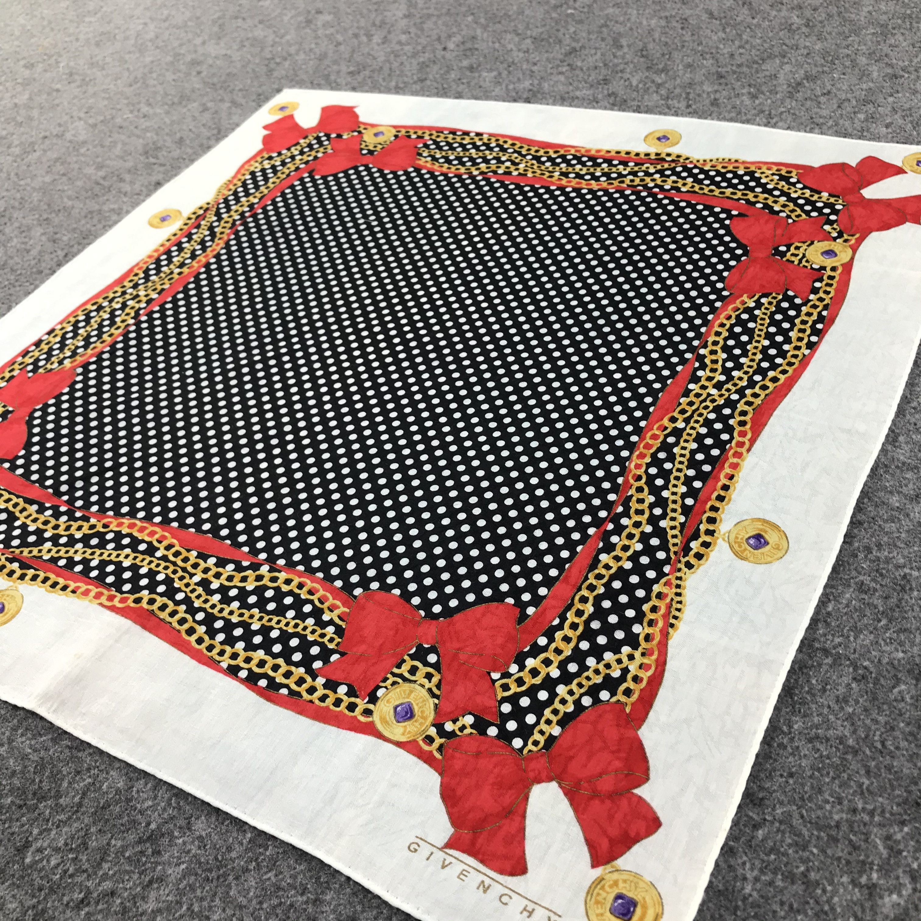 Givenchy Givenchy Luxury Handkerchief Neckerchief Bandana H398 Size ONE SIZE - 1 Thumbnail