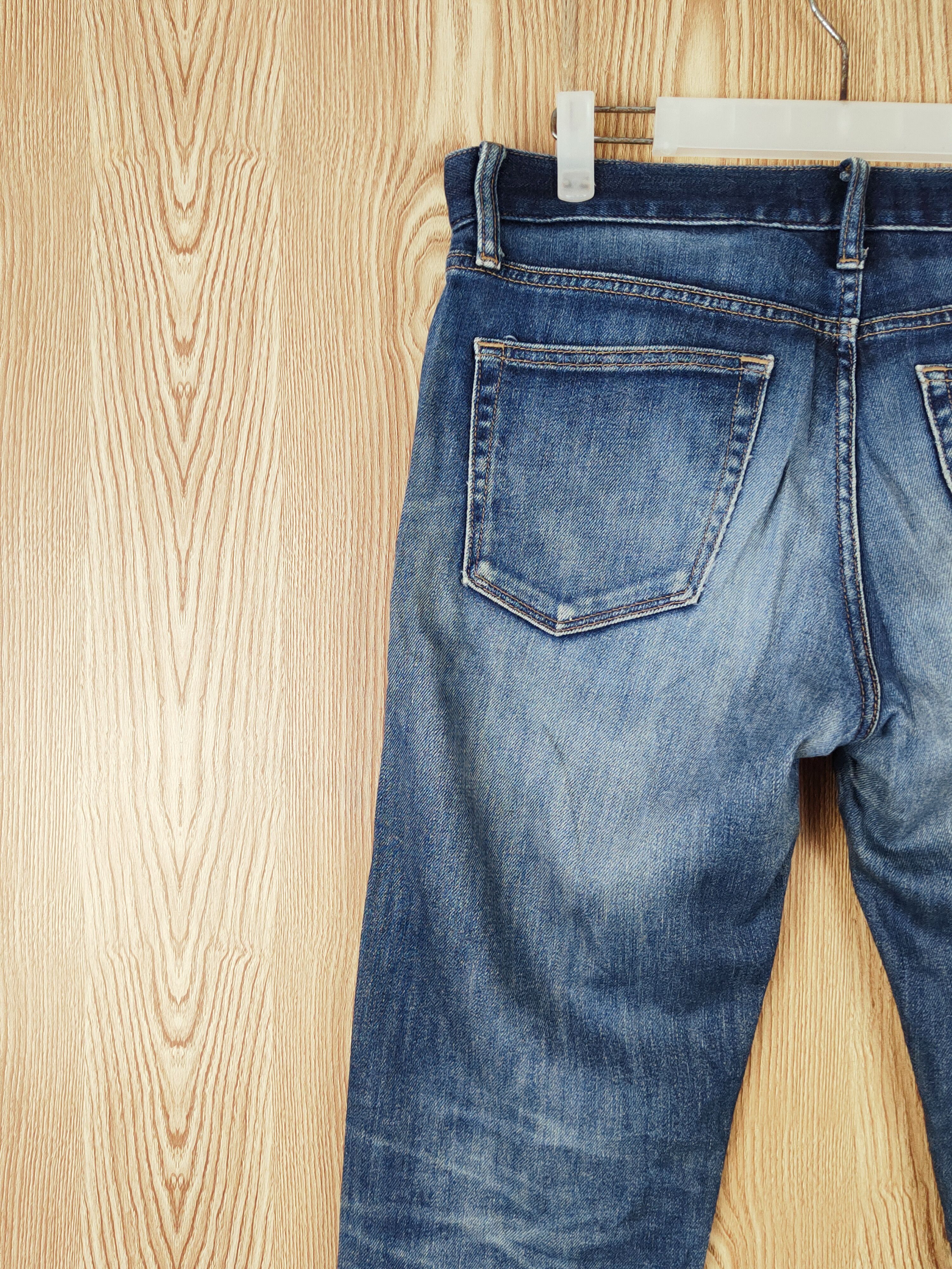 Japanese Brand Uniqlo fabric by kaihara Distressed Ripped Jeans #W940 Size US 33 - 8 Thumbnail