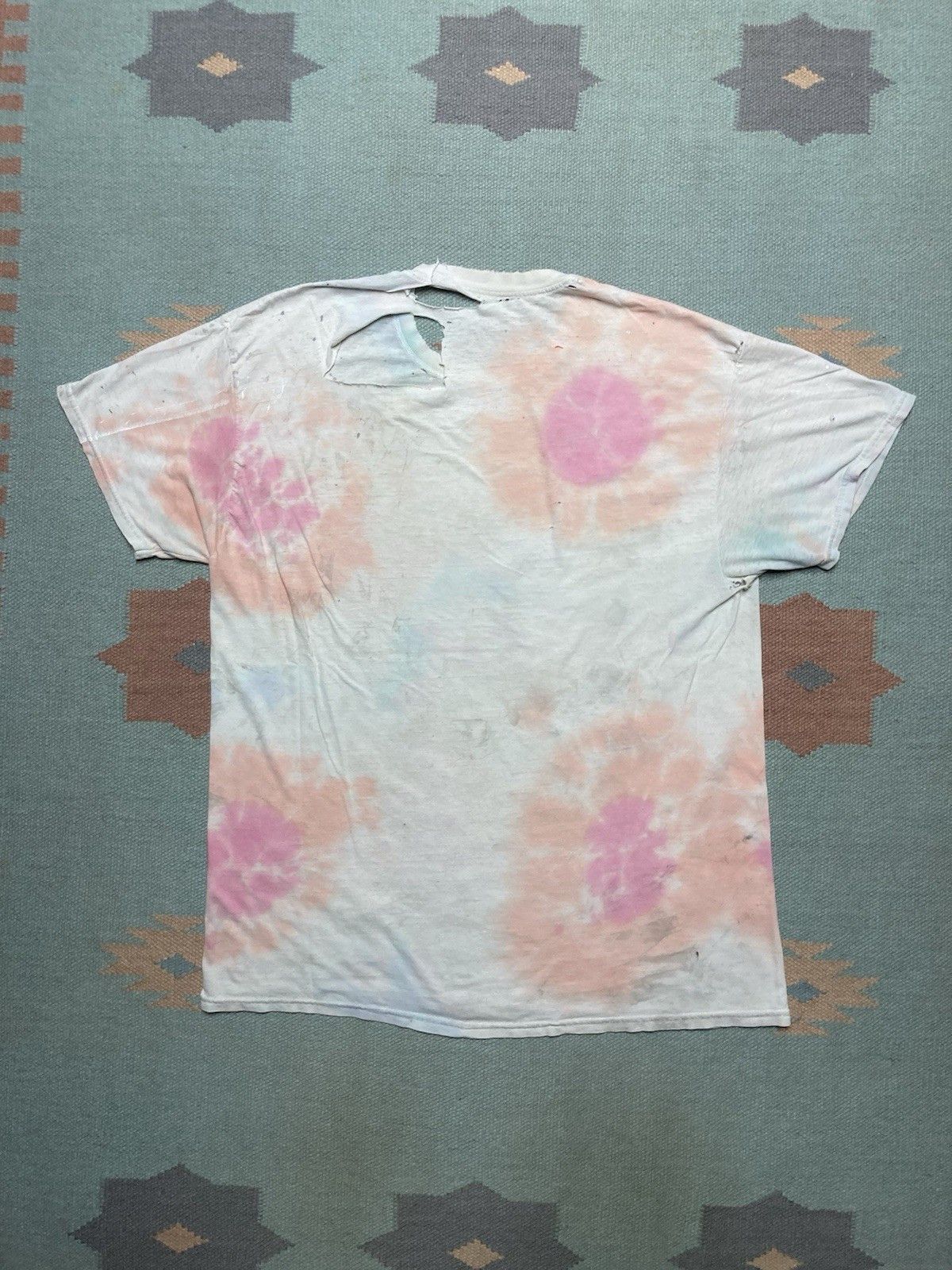 Hanes Hanes tie dye t shirt soft cotton paint distress worn thin L Size US L / EU 52-54 / 3 - 8 Thumbnail