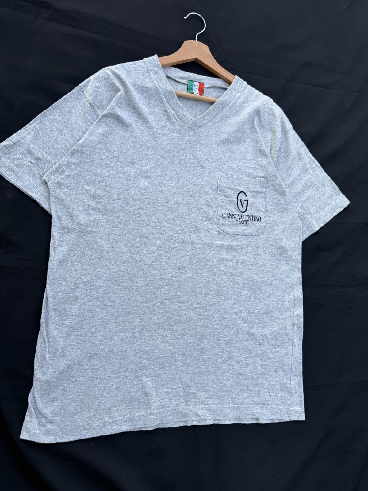 Gianni Valentino Rare Vintage 90s Gianni Valentino Small Logo Pocket Tshirt Size US L / EU 52-54 / 3 - 6 Thumbnail