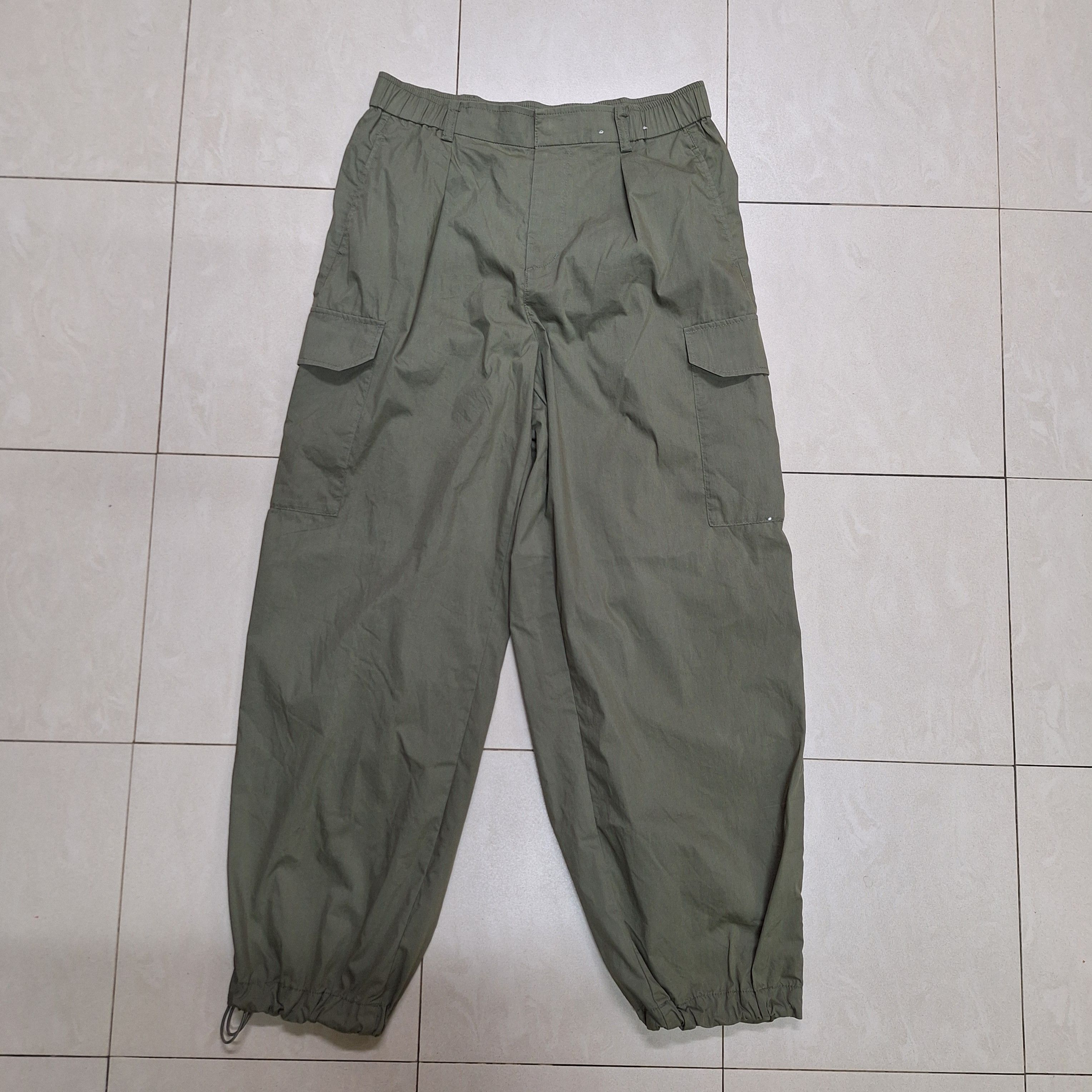 Uniqlo Uniqlo Parachute Baggy Pants Size US 29 - 1 Thumbnail